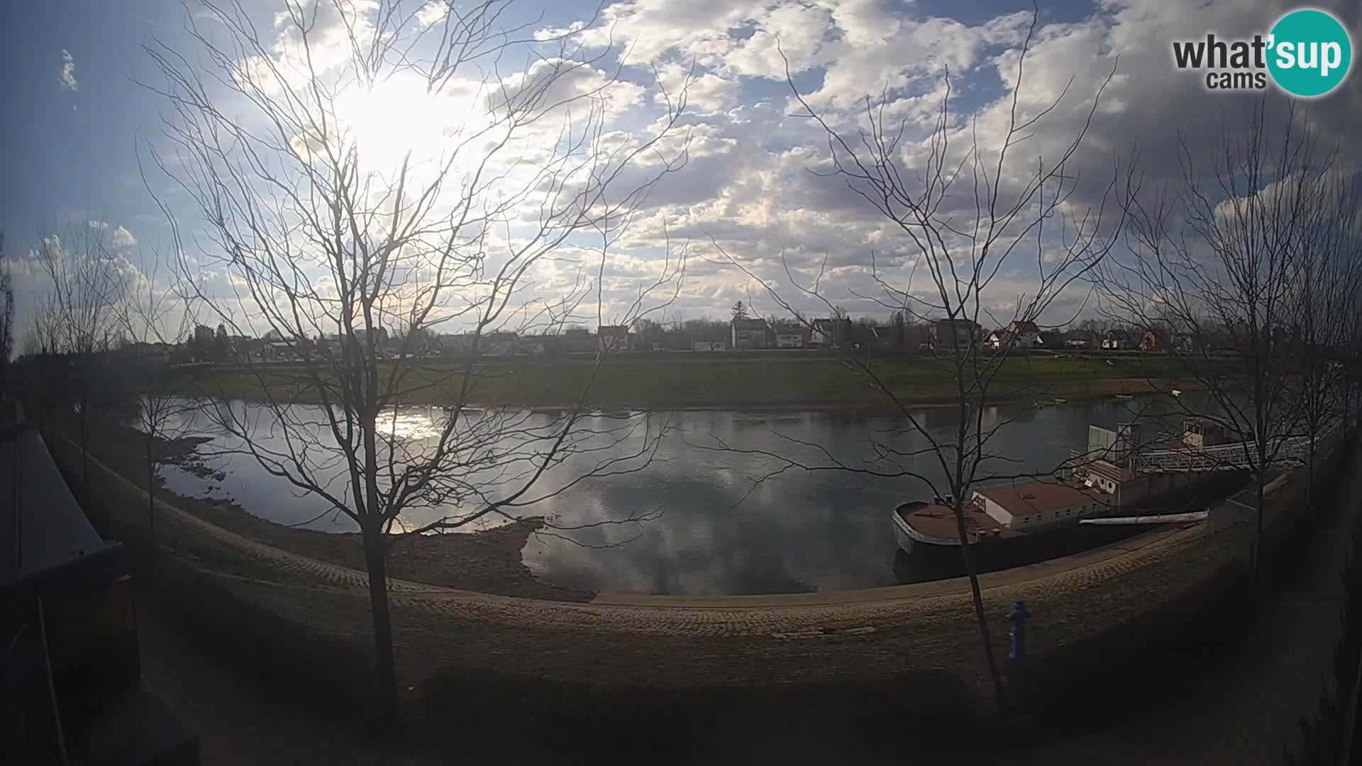 Sisak webcam en vivo Kolpa river view – Croacia