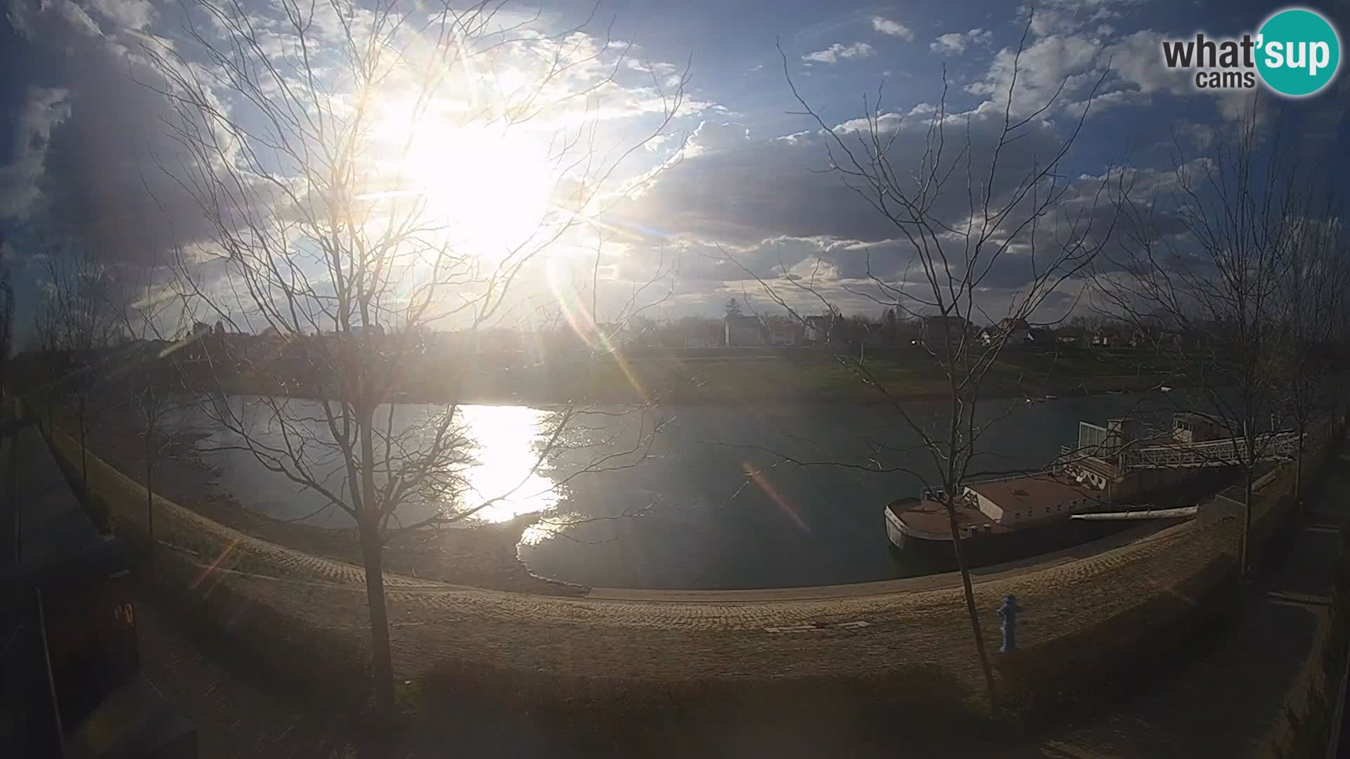 Sisak webcam en vivo Kolpa river view – Croacia