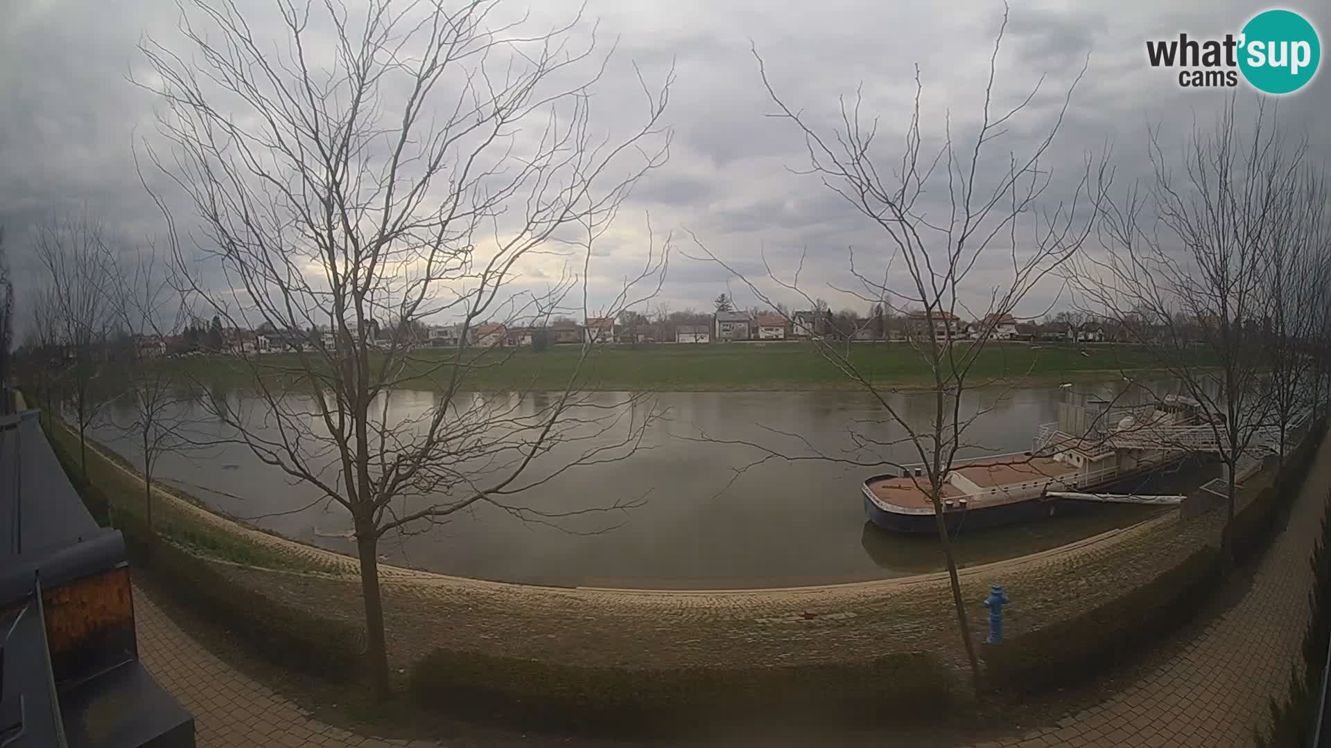 Sisak webcam en vivo Kolpa river view – Croacia