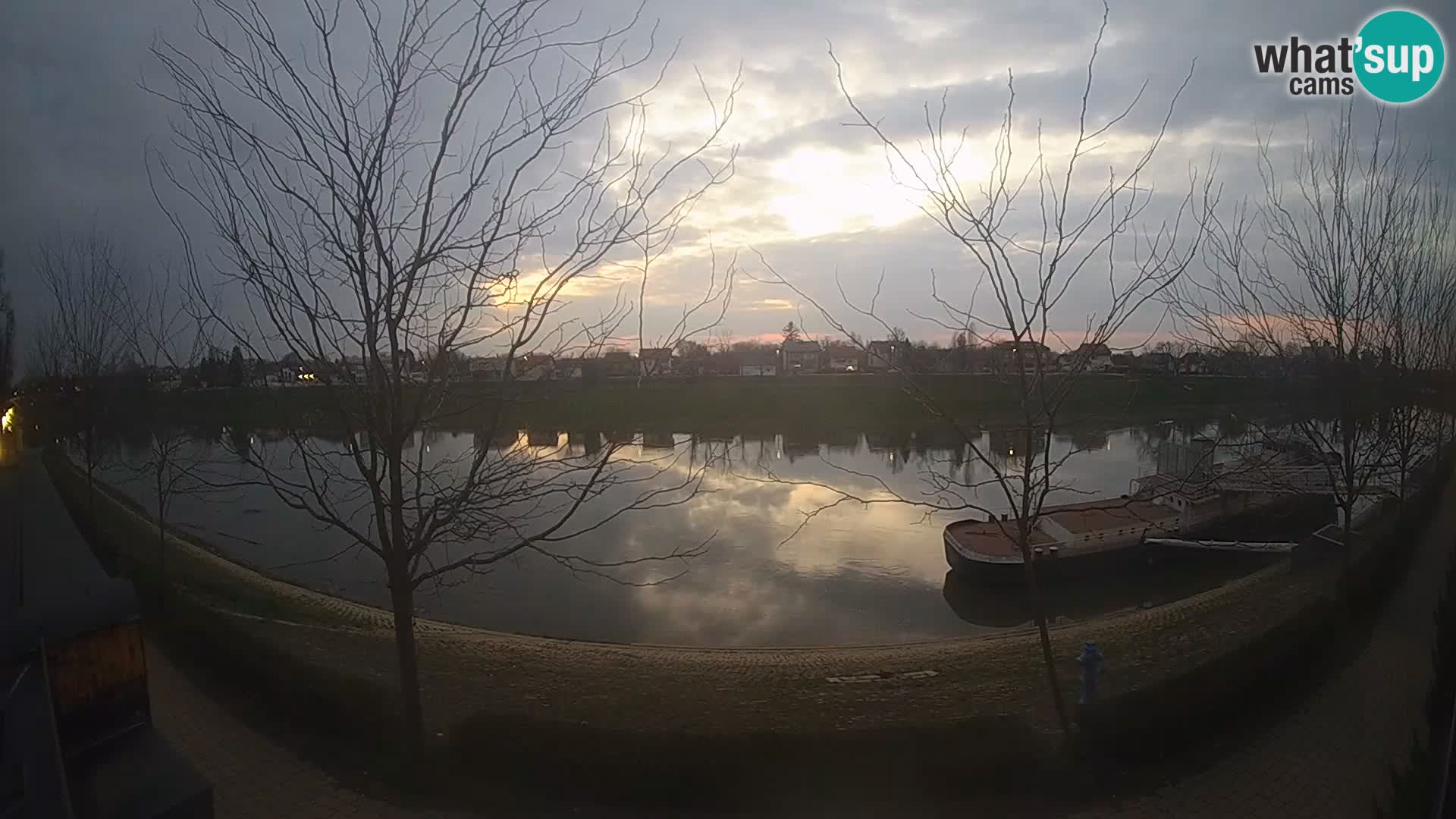 Sisak live webcam Kolpa river view – Croatia