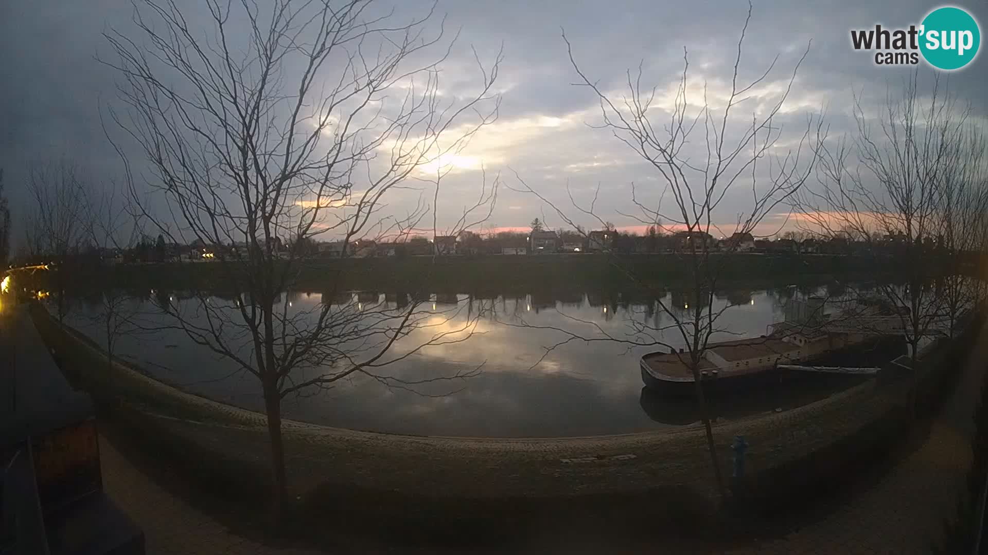 Sisak live webcam pogled na reku Kolpu