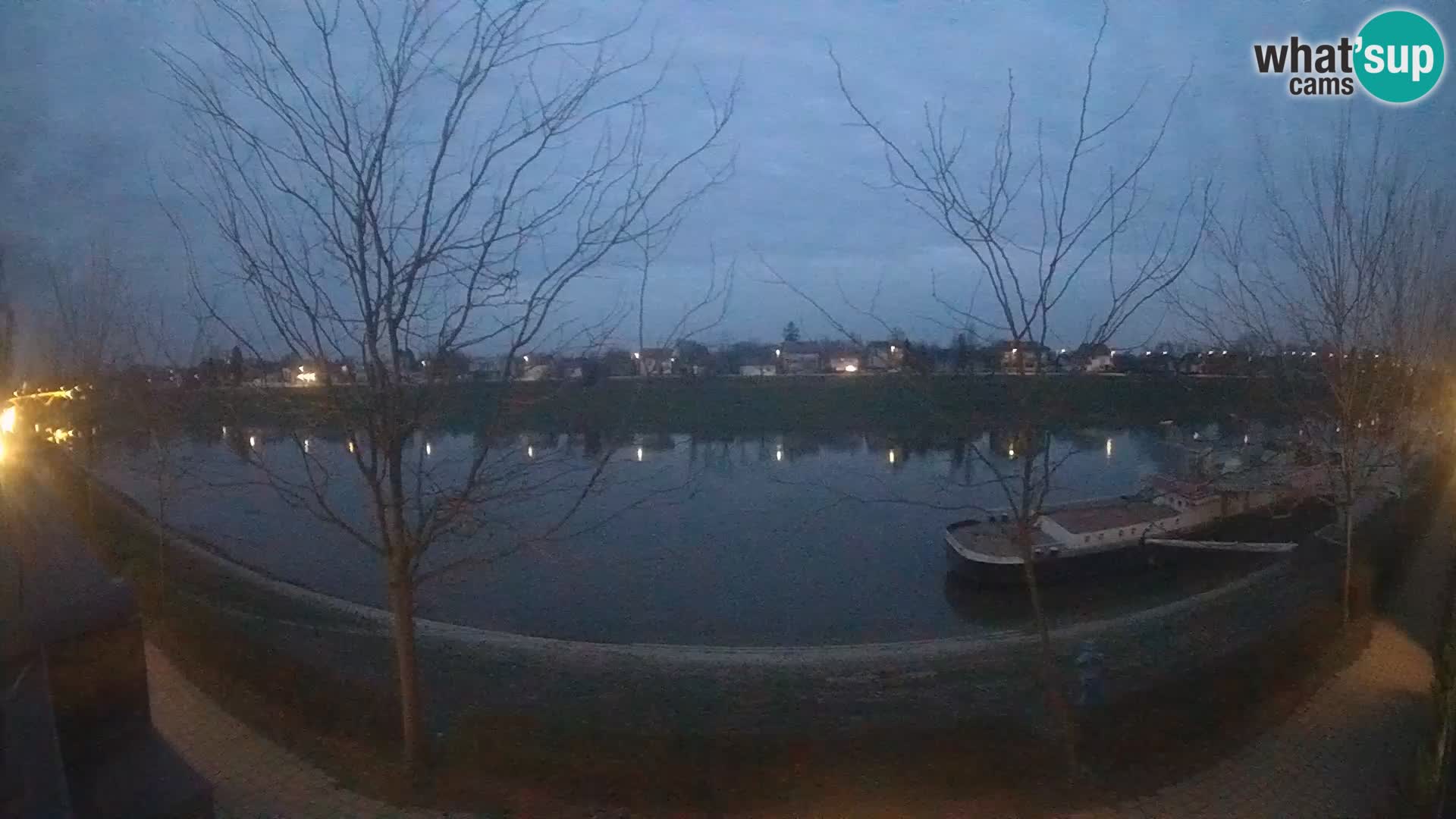 Sisak live webcam pogled na reku Kolpu