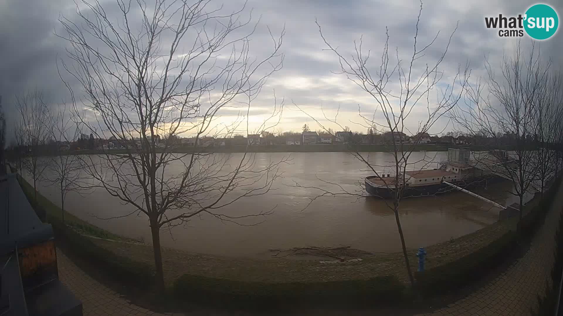 Sisak live webcam Kolpa river view – Croatia