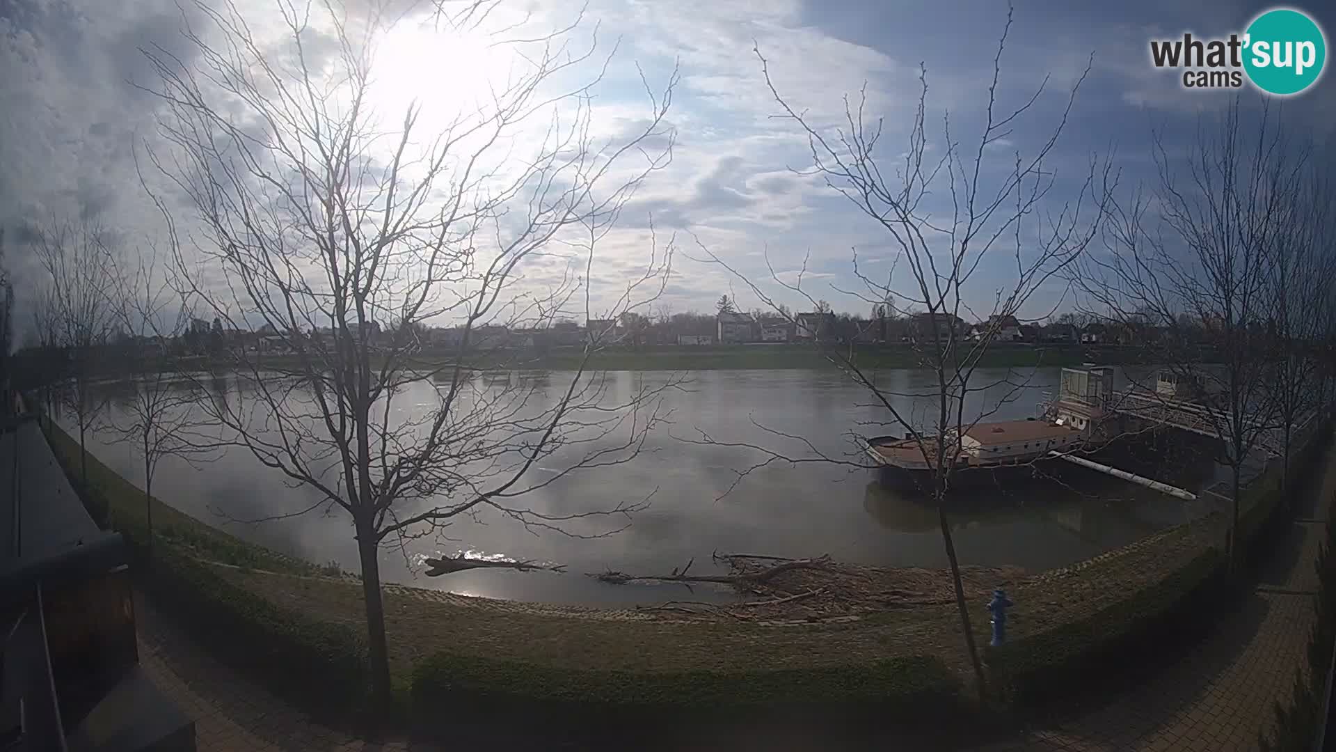 Sisak live webcam pogled na reku Kolpu