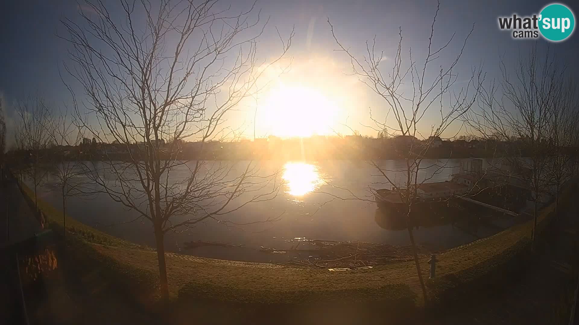 Sisak live webcam pogled na reku Kolpu