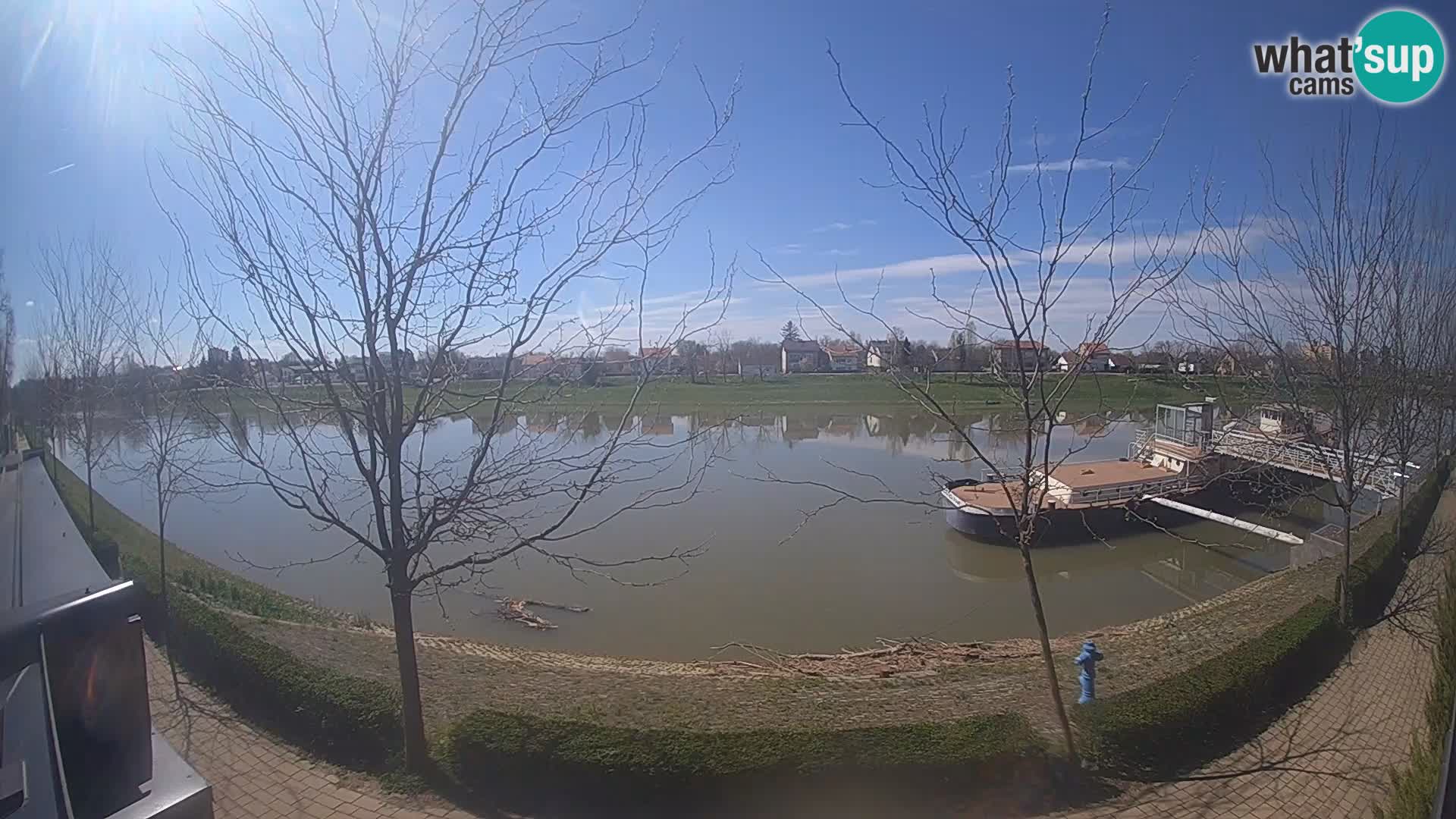 Sisak spletna kamera v živo Pogled na reko Kolpo – Hrvaška