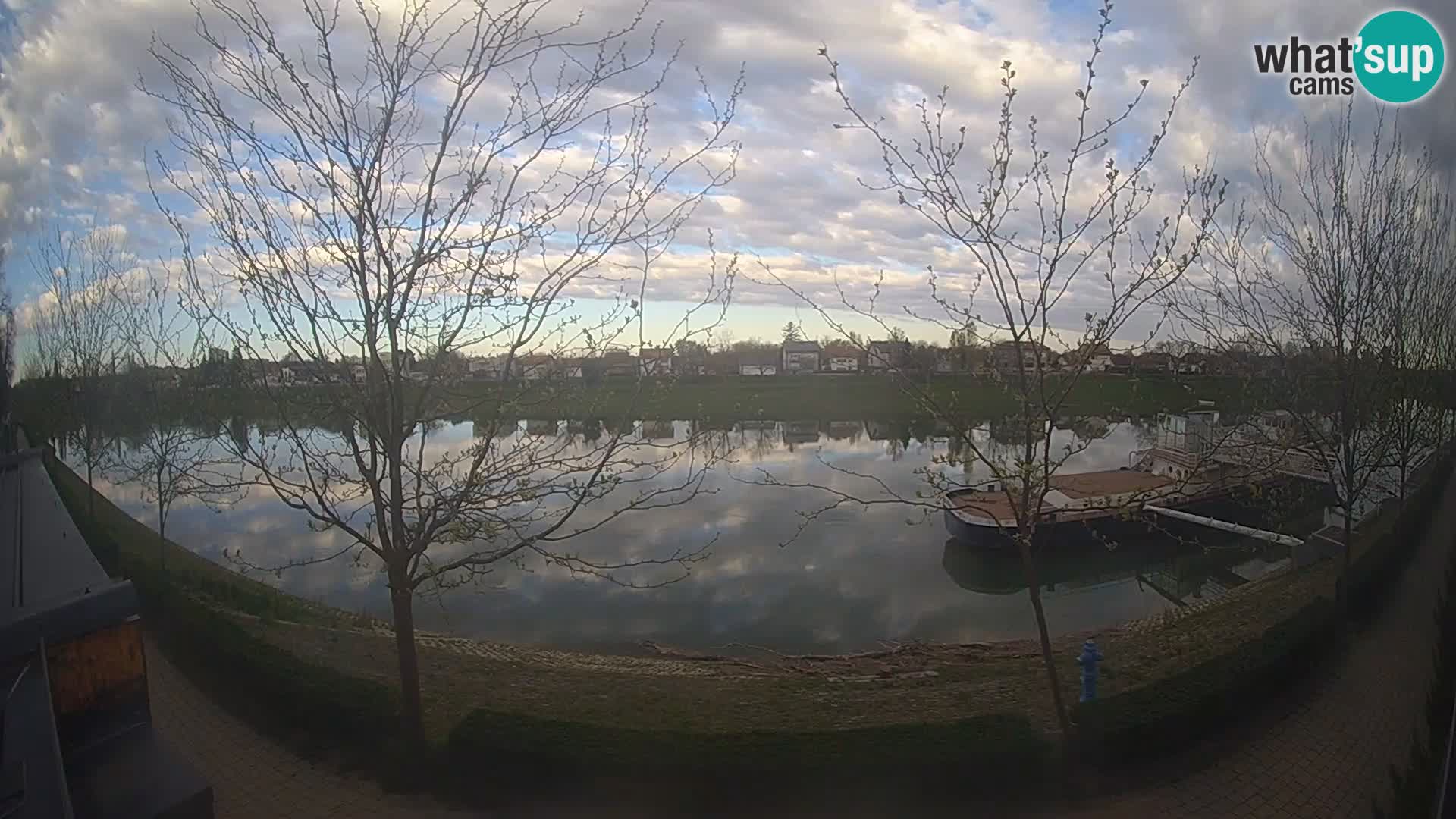 Sisak webcam en vivo Kolpa river view – Croacia