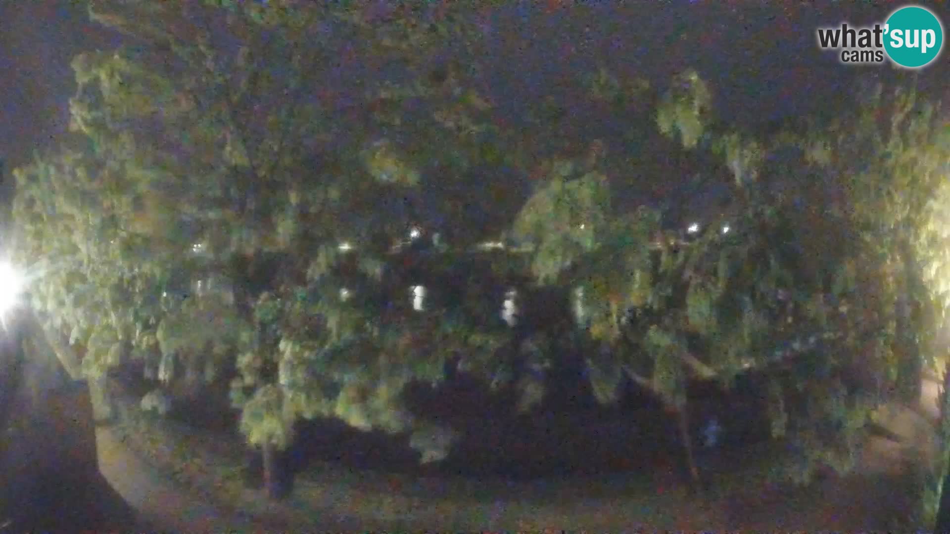 Sisak spletna kamera v živo Pogled na reko Kolpo – Hrvaška