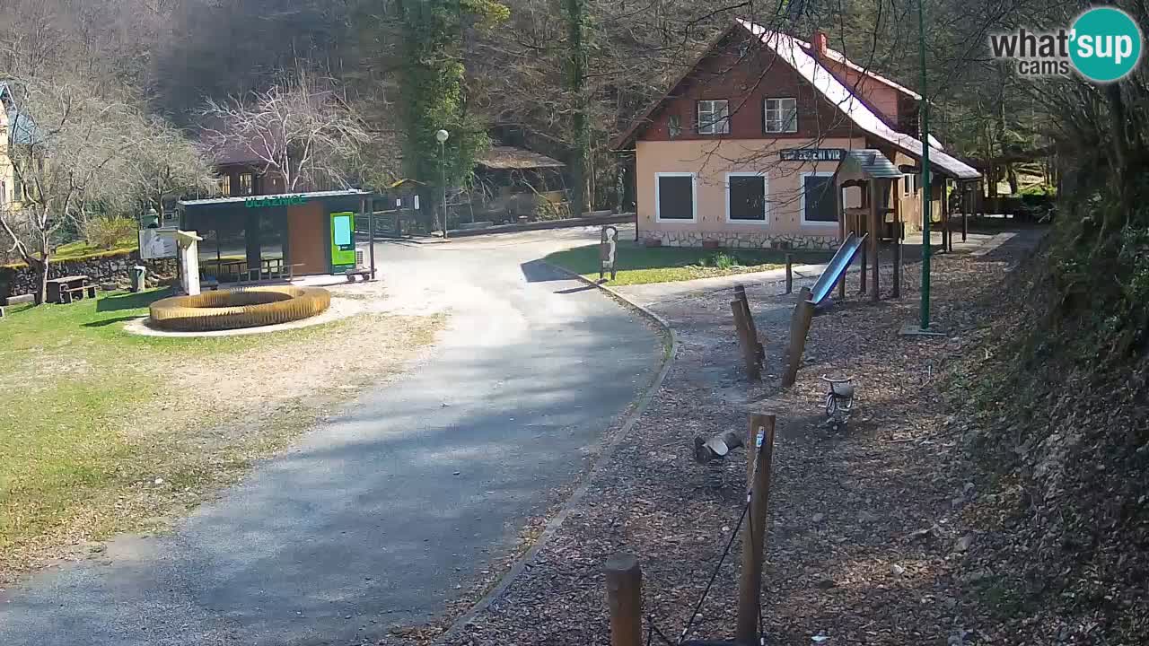 Skrad spletna kamera Zeleni Vir