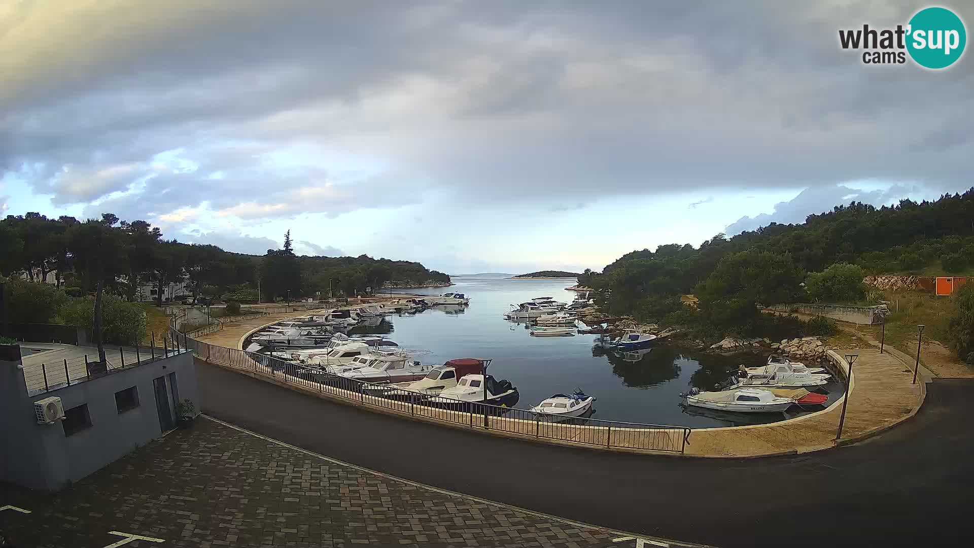 Camera en vivo Sovlje – ANTIC bahía – Tribunj