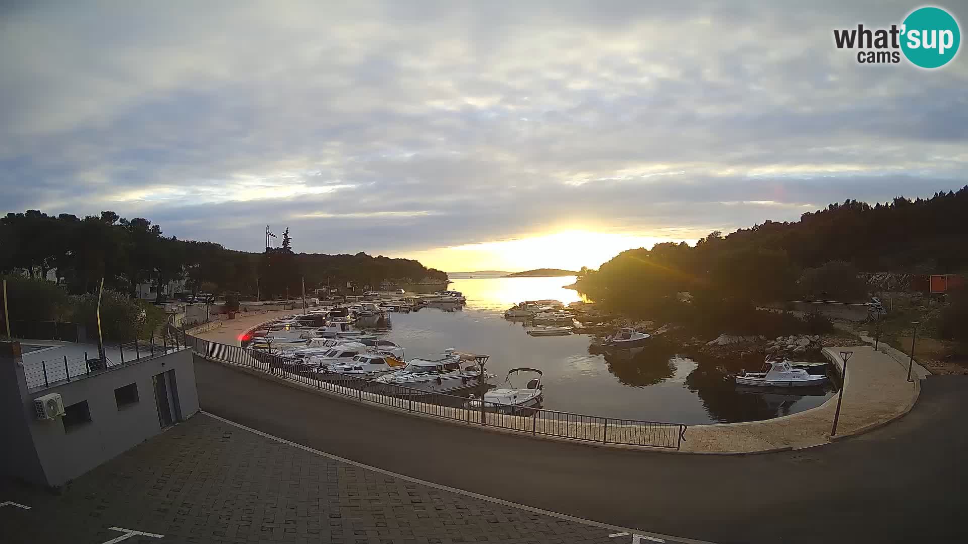 Camera en vivo Sovlje – ANTIC bahía – Tribunj