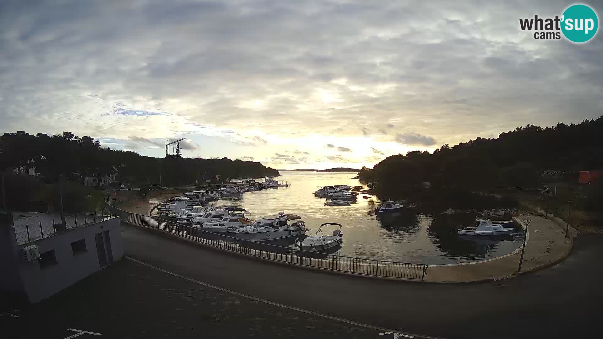 Camera en vivo Sovlje – ANTIC bahía – Tribunj