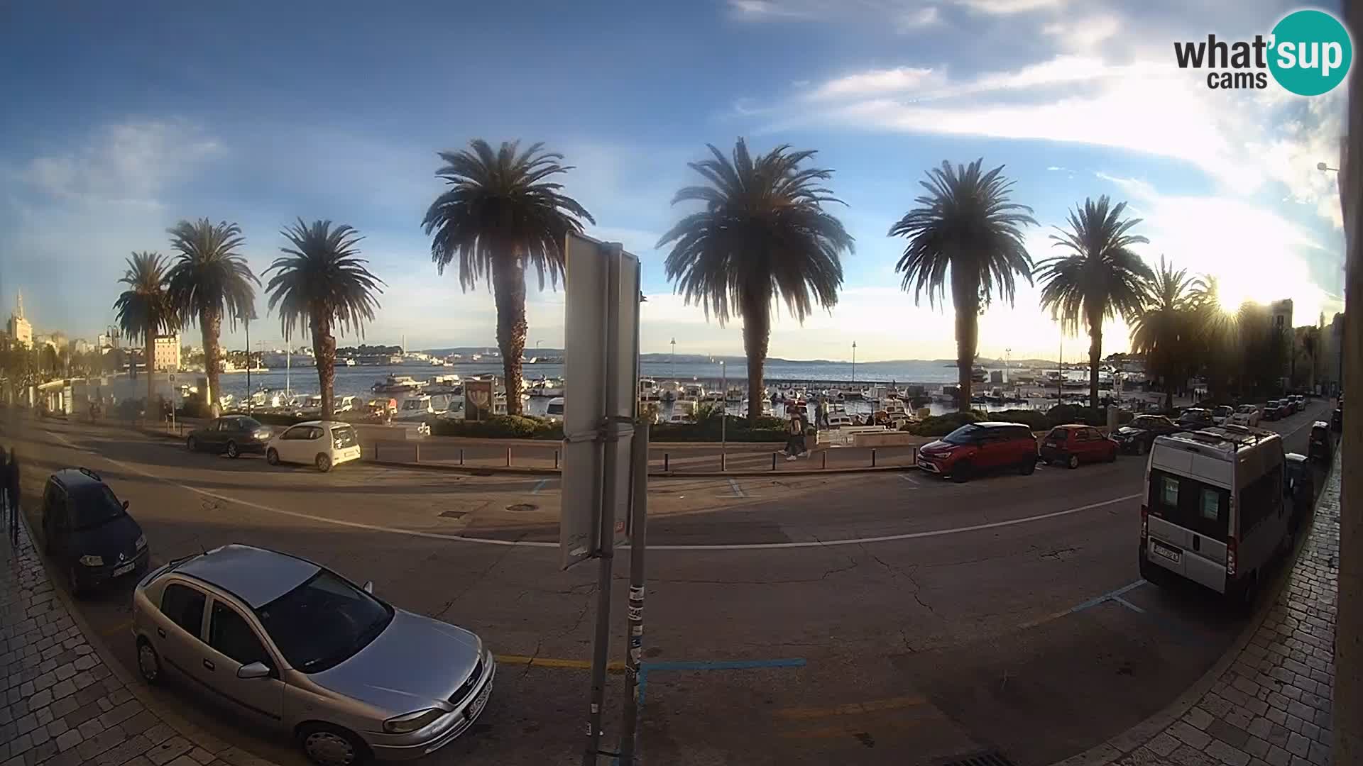 Webcam Split – Seaside Promenade