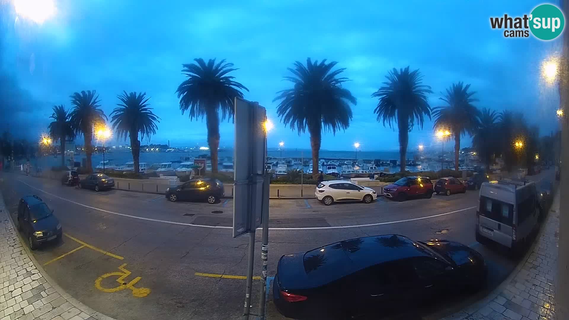 Webcam Split – Seaside Promenade