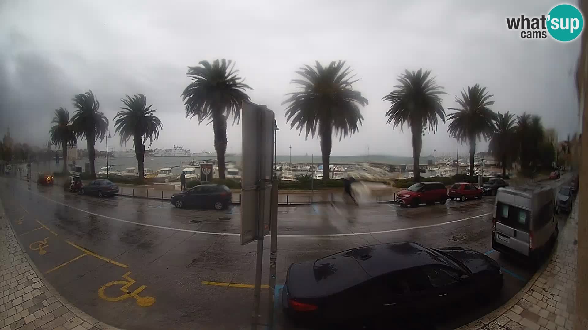 Webcam Split – Seaside Promenade