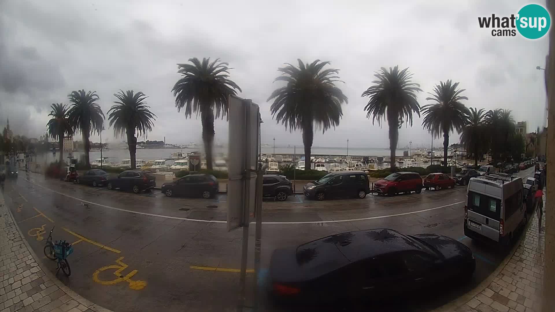 Webcam Split – Seaside Promenade