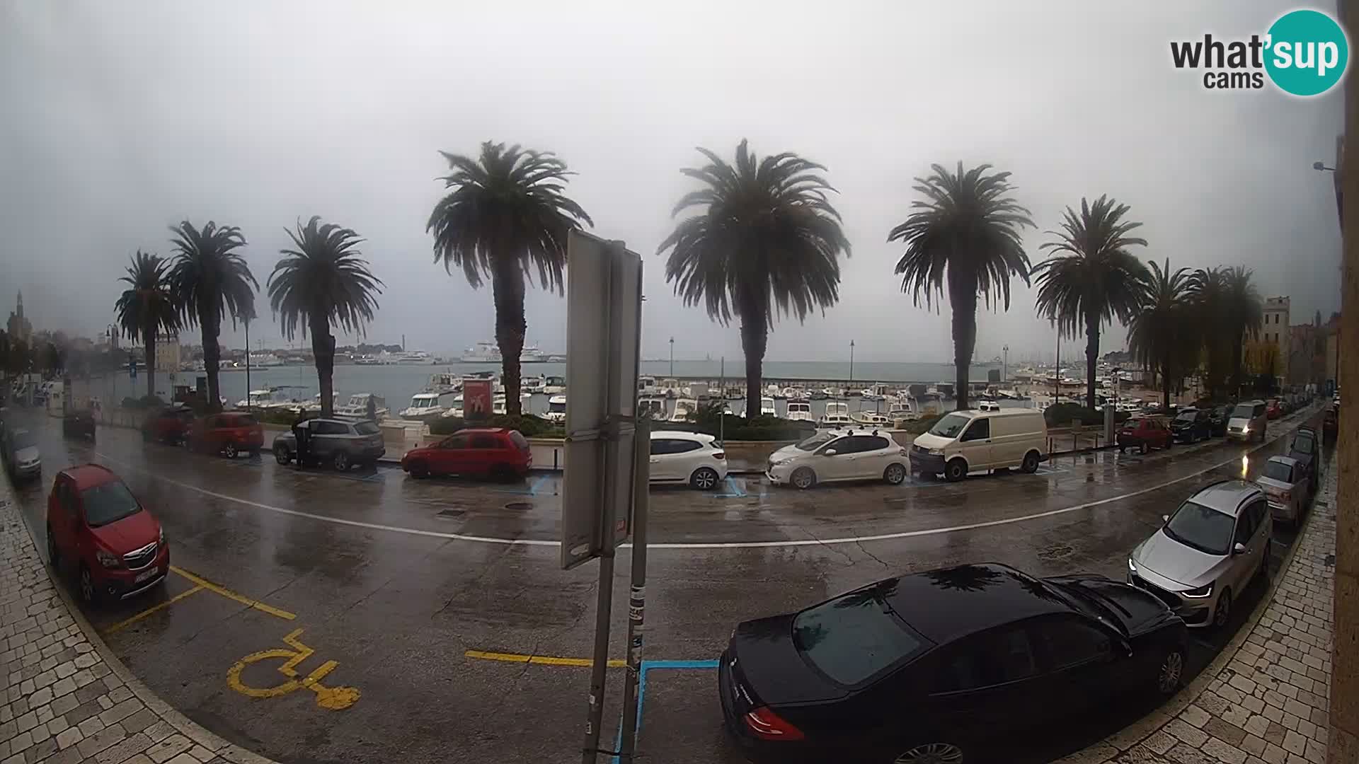 Webcam Split – Seaside Promenade