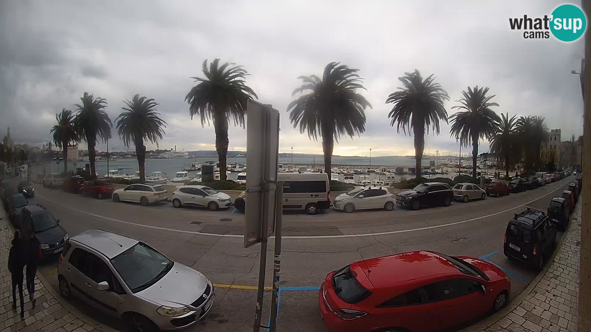 Webcam Split – Seaside Promenade