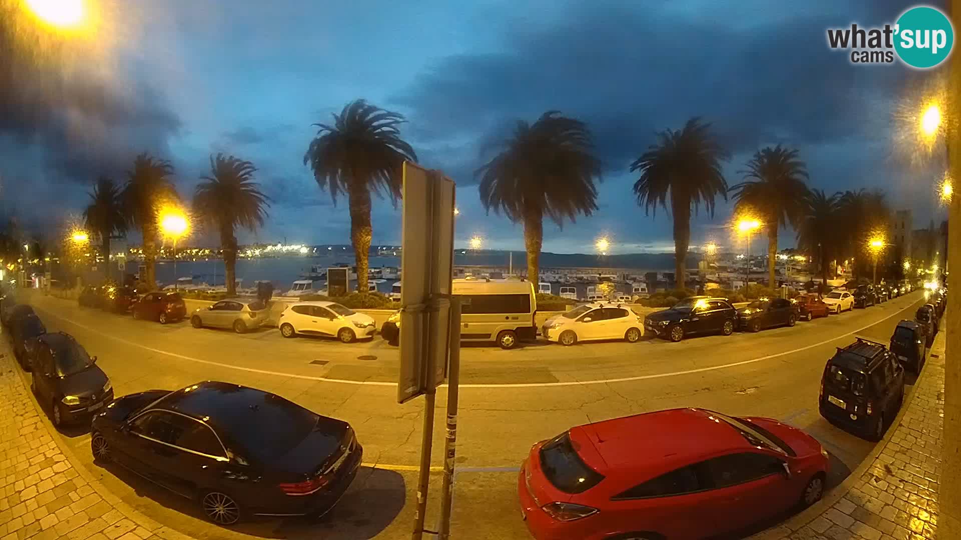 Webcam Split – Seaside Promenade