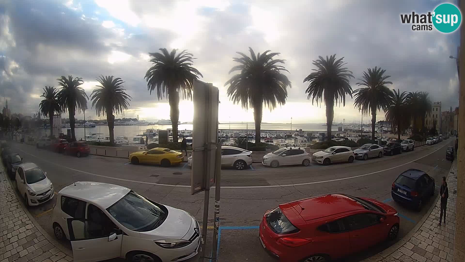 Webcam Split – Seaside Promenade