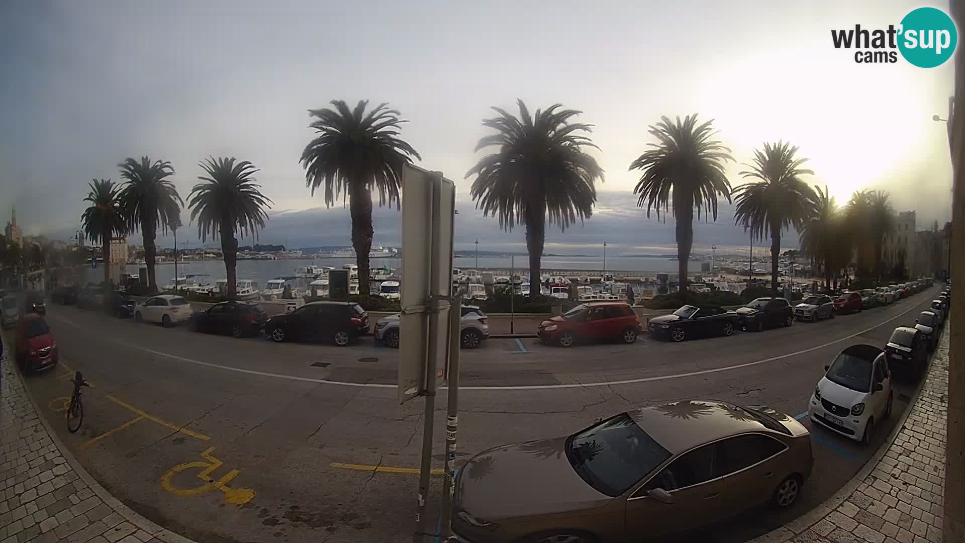 Webcam Split – Seaside Promenade