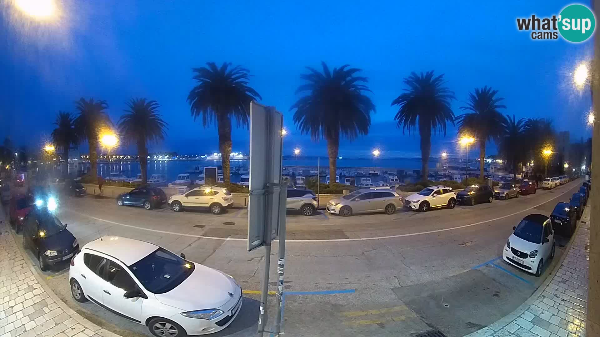 Webcam Split – Seaside Promenade