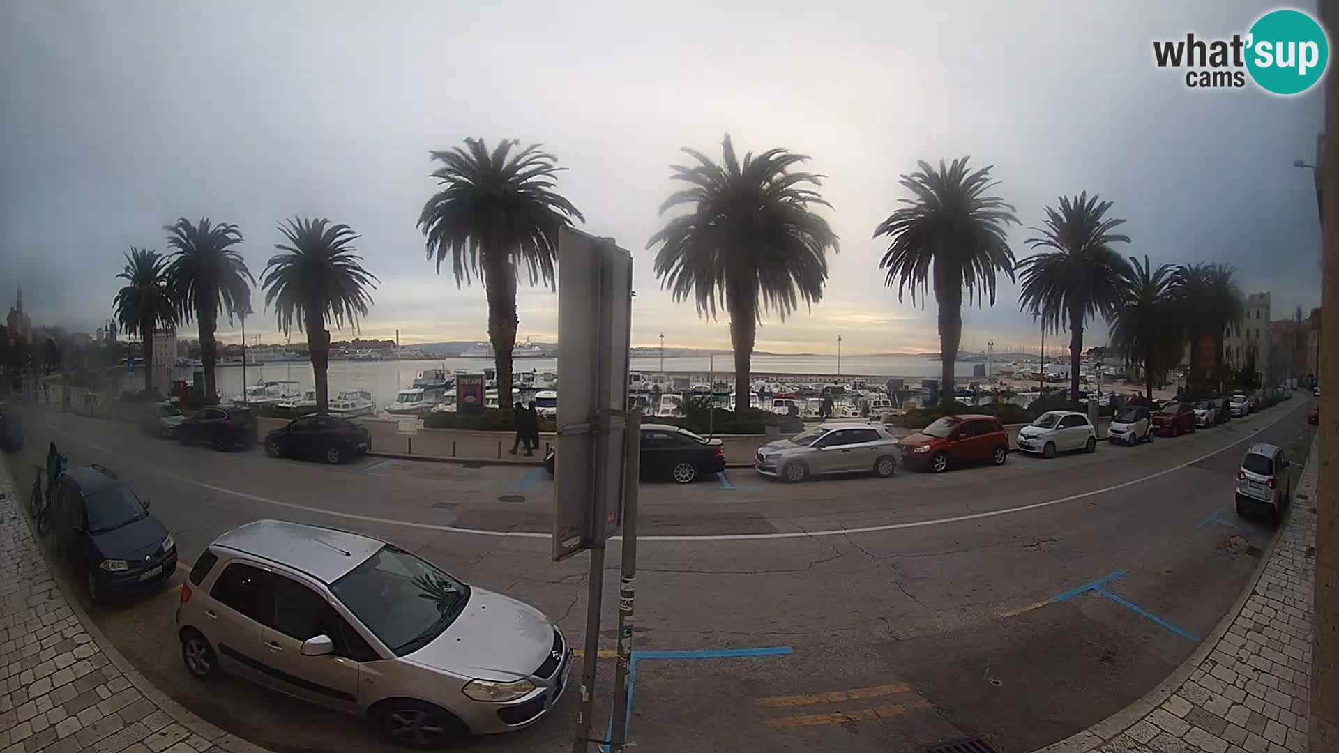 Webcam Split – Seaside Promenade