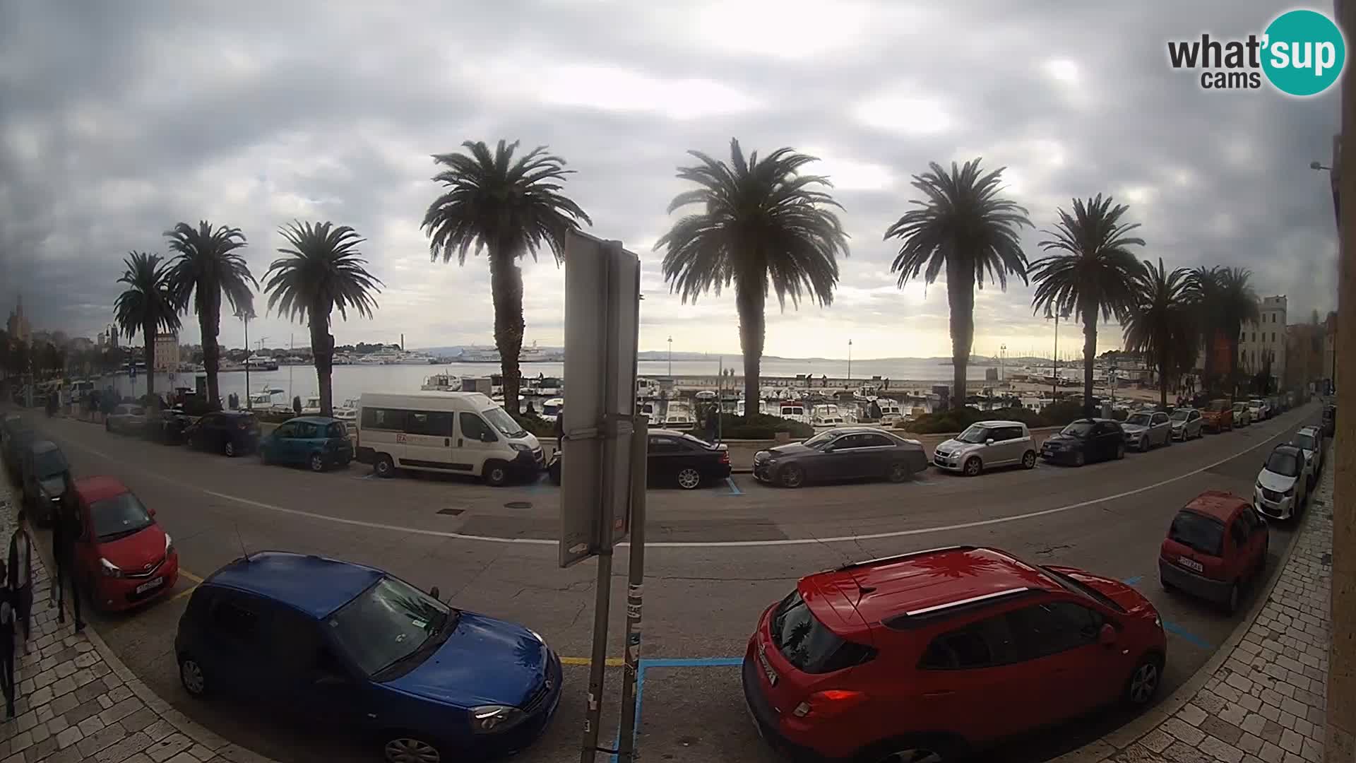 Webcam Split – Seaside Promenade