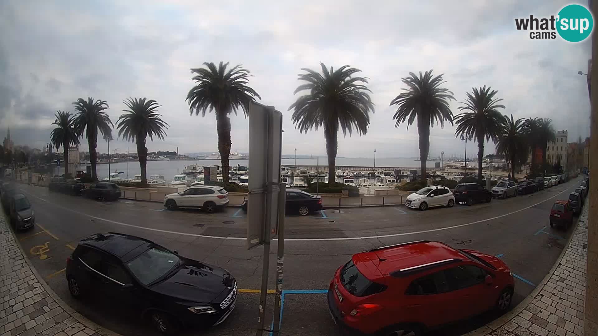 Webcam Split – Seaside Promenade