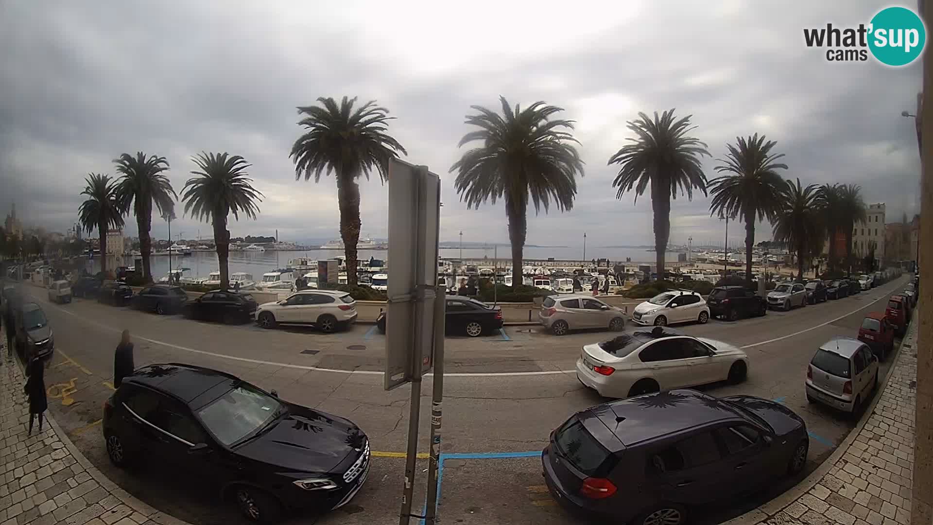 Webcam Split – Seaside Promenade