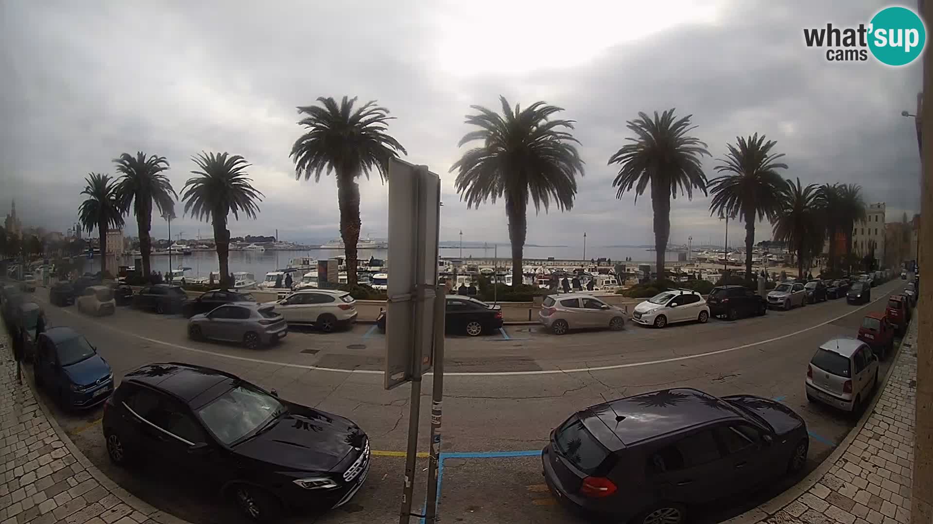 Webcam Split – Seaside Promenade