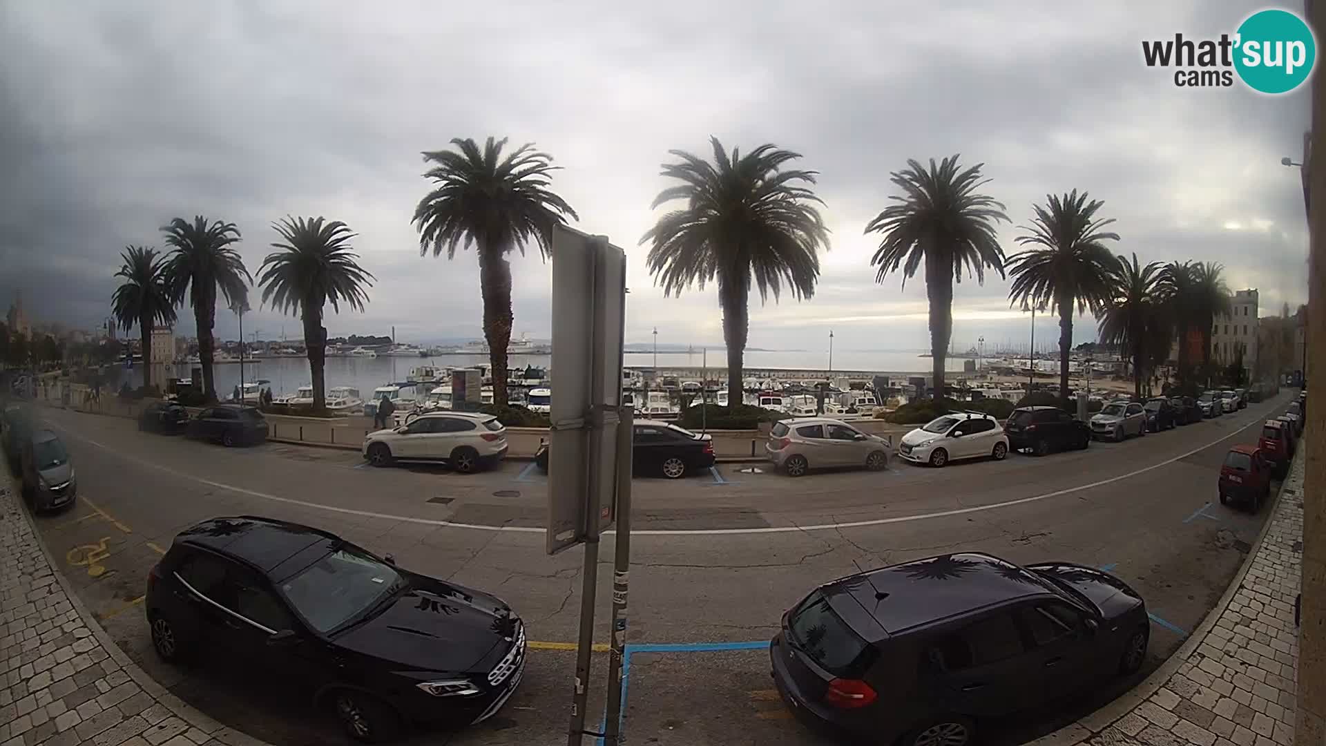 Webcam Split – Seaside Promenade