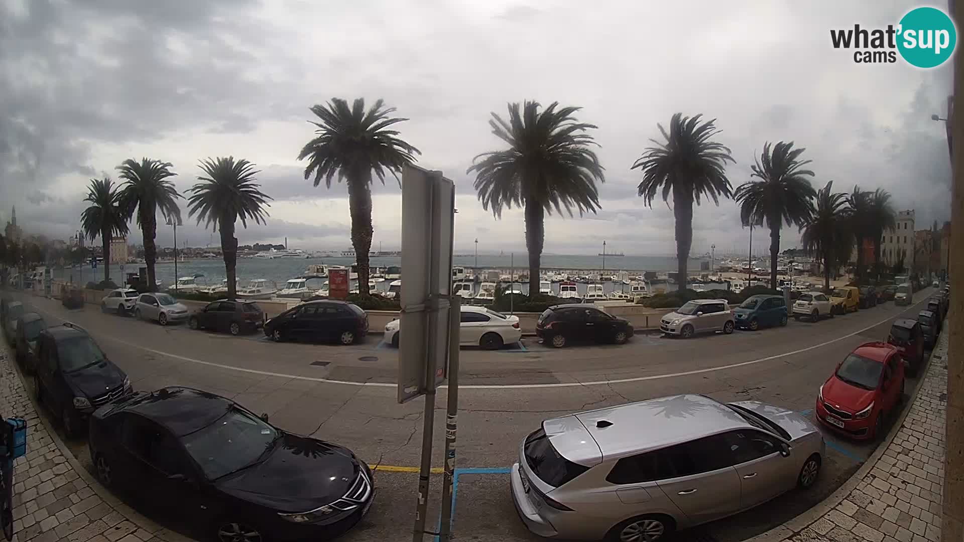 Webcam Split – Seaside Promenade