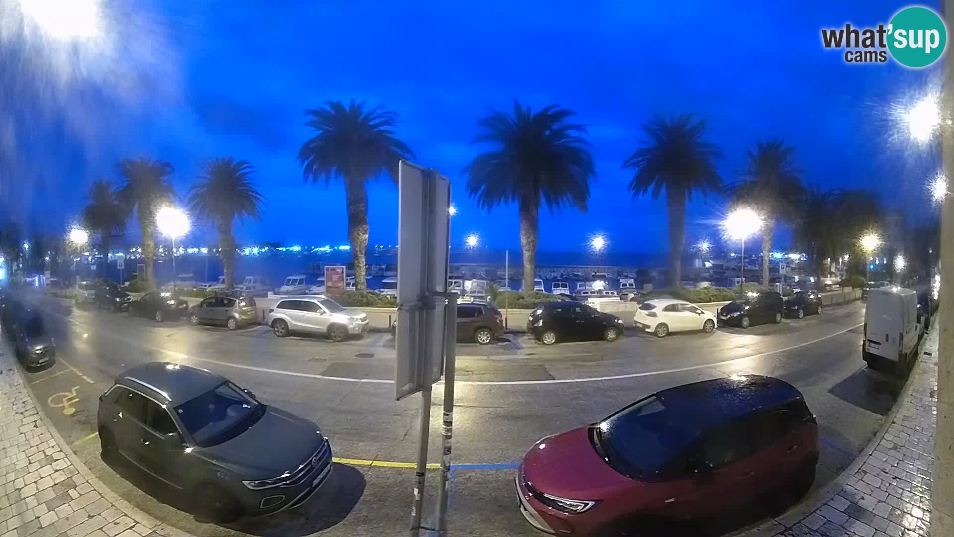 Webcam Split – Seaside Promenade