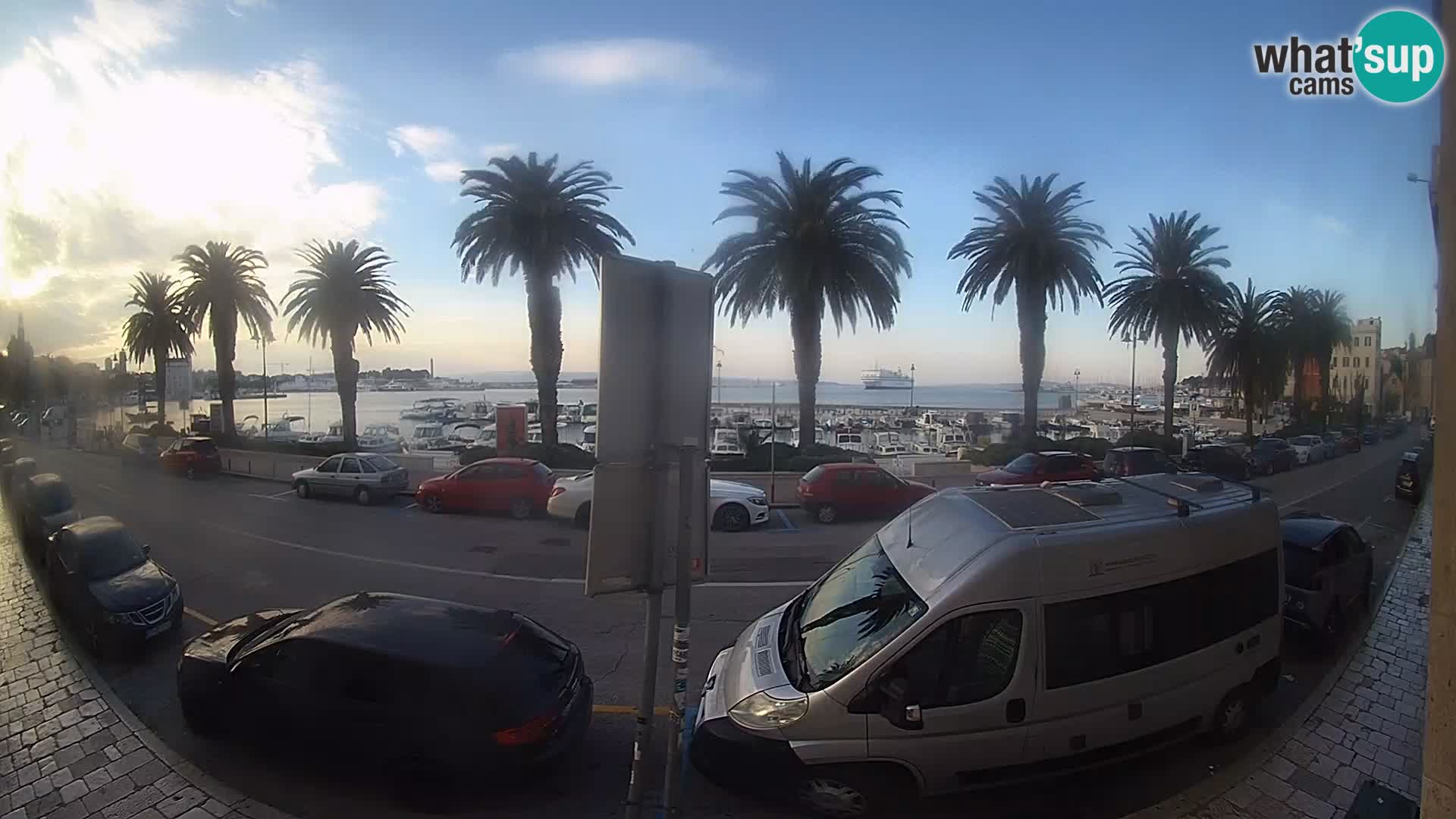 Webcam Split – Seaside Promenade