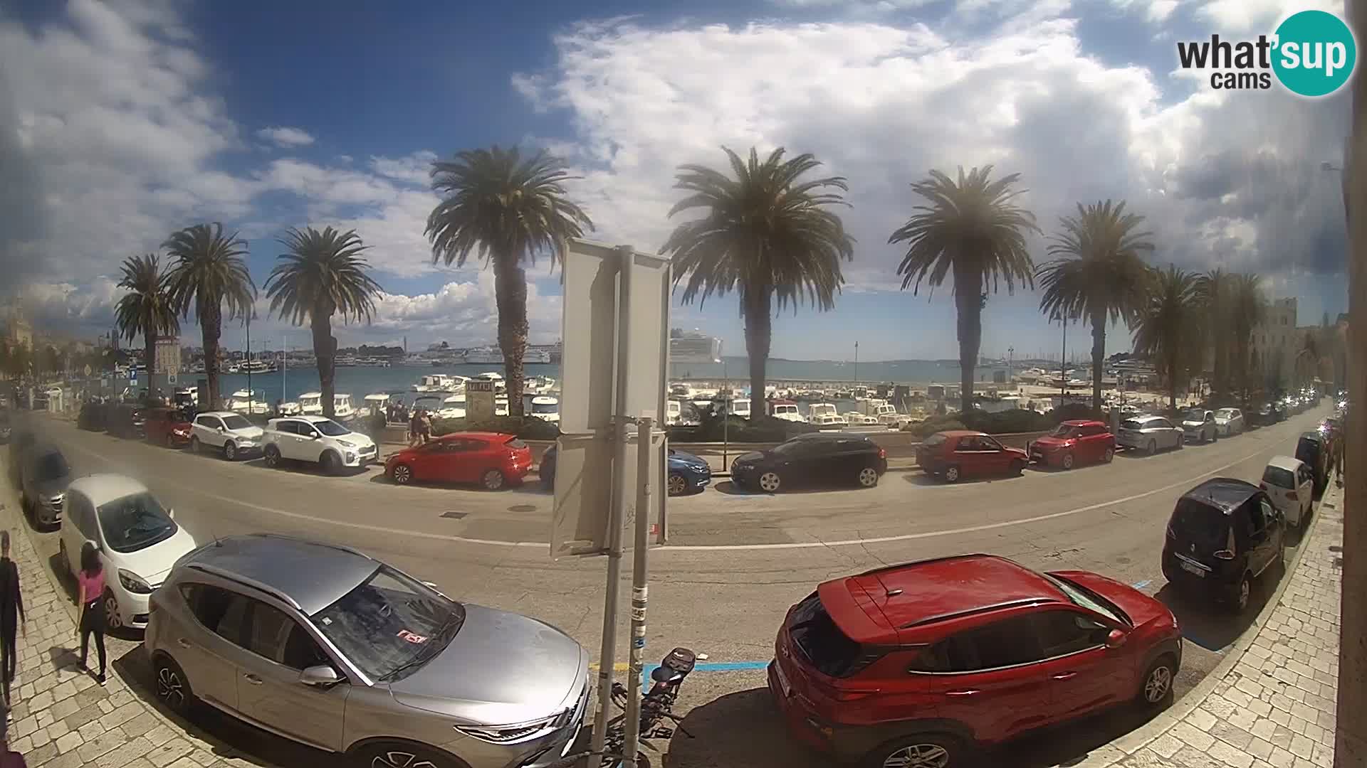 Webcam Split – Seaside Promenade
