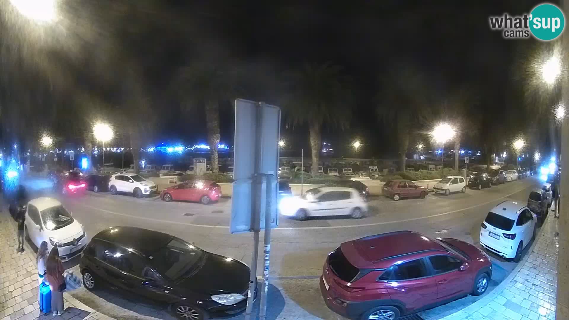 Webcam Split – Seaside Promenade