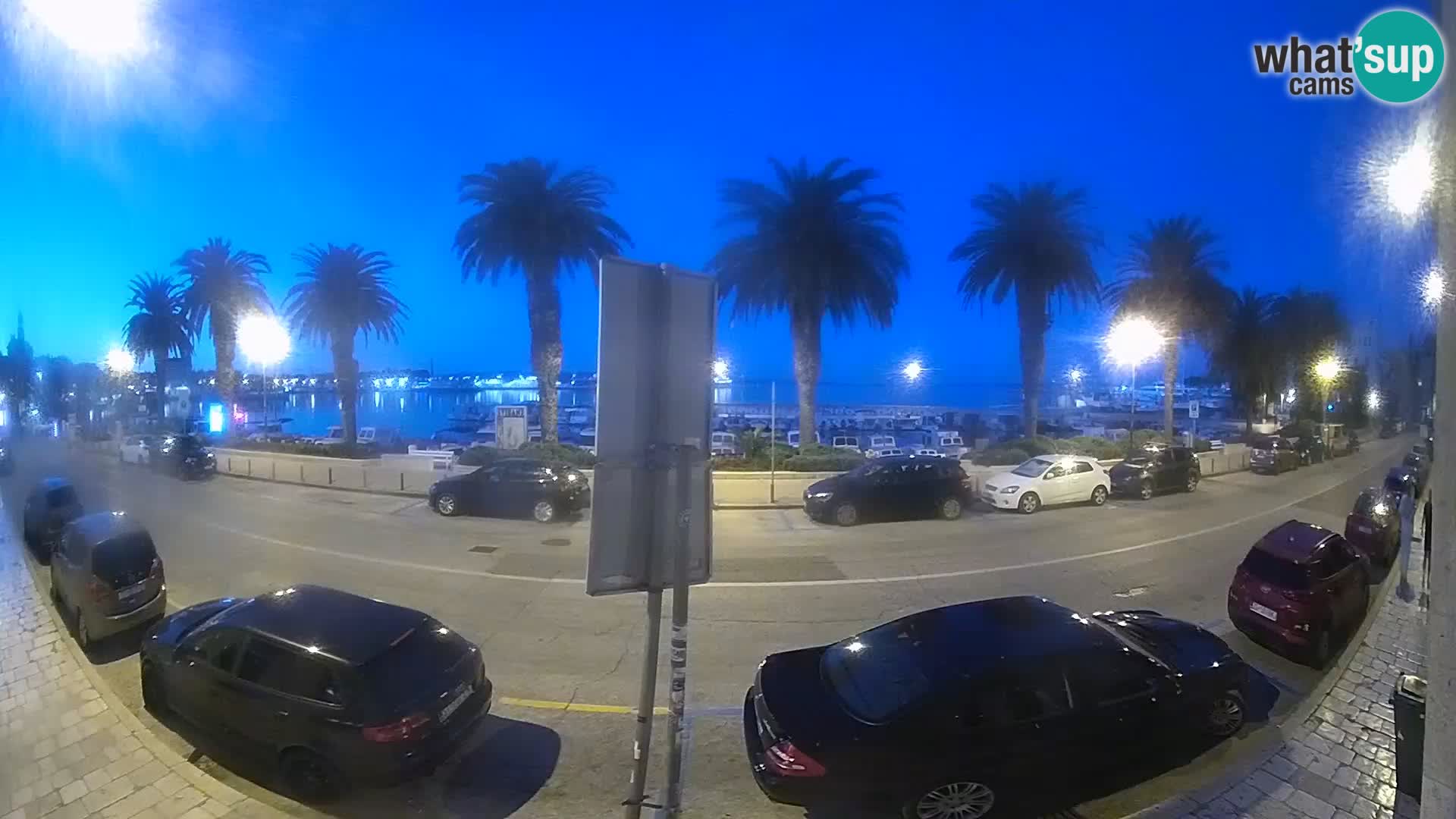 Webcam Split – Seaside Promenade