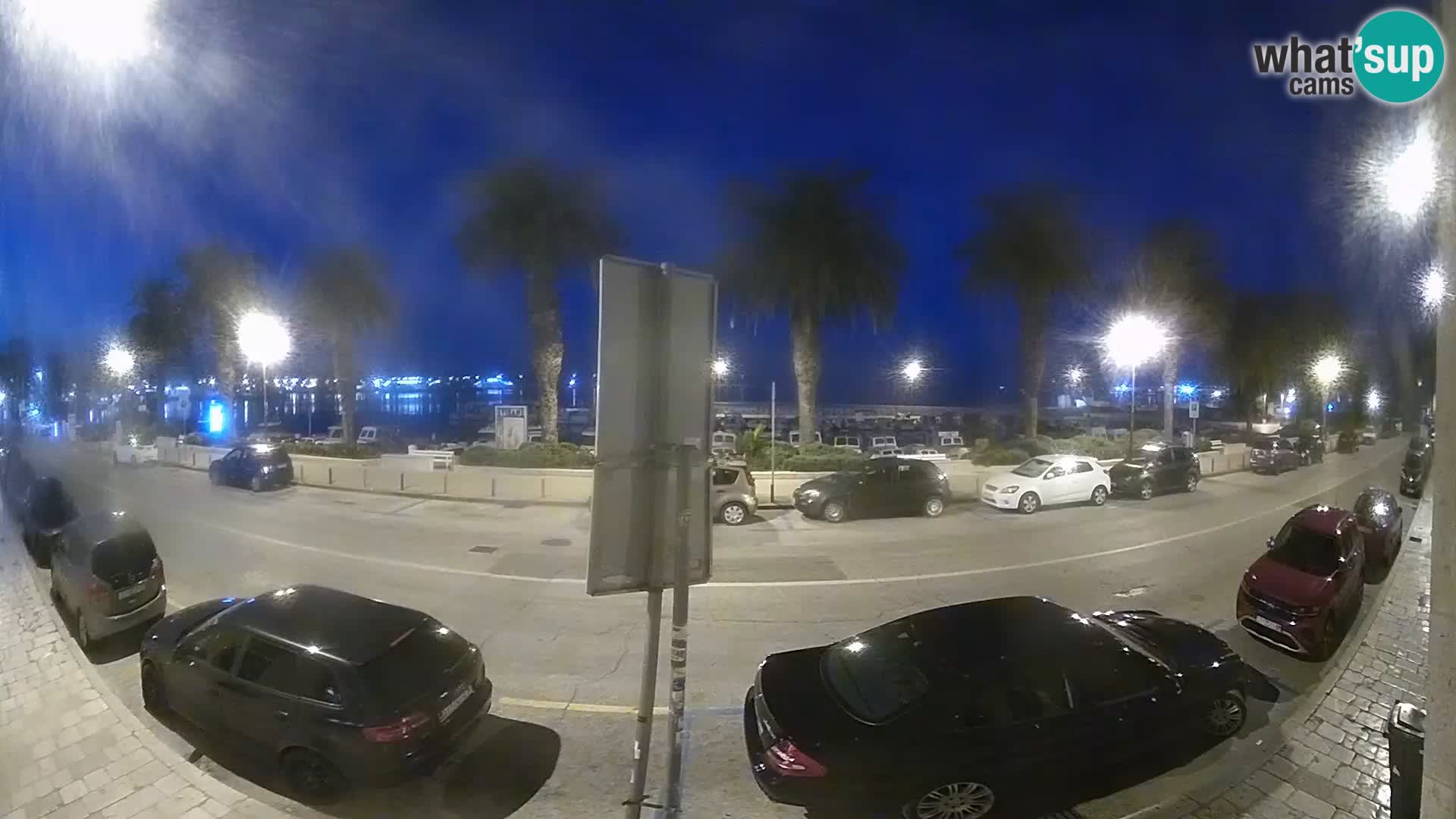 Webcam Split – Seaside Promenade