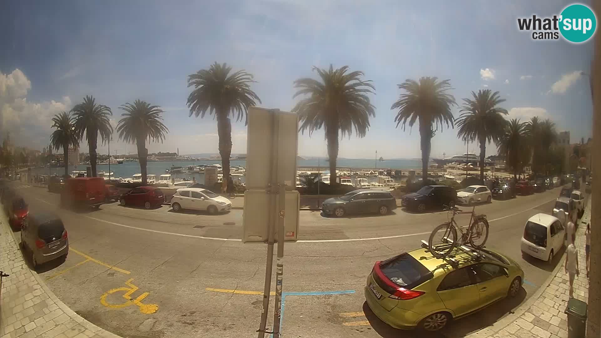 Webcam Split – Seaside Promenade
