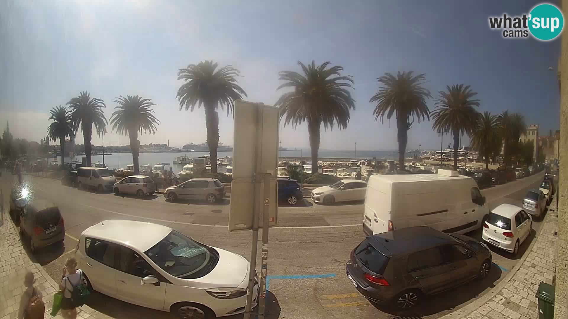 Webcam Split – Seaside Promenade