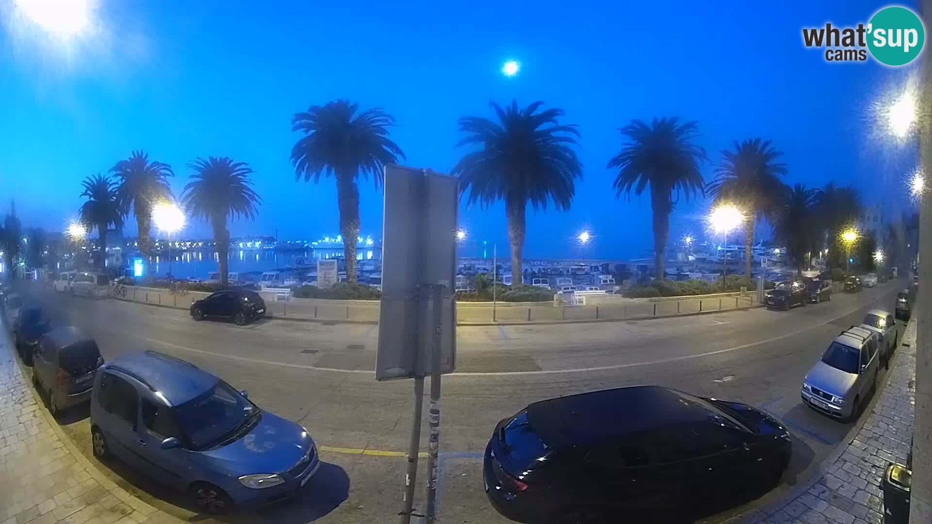 Webcam Split – Seaside Promenade