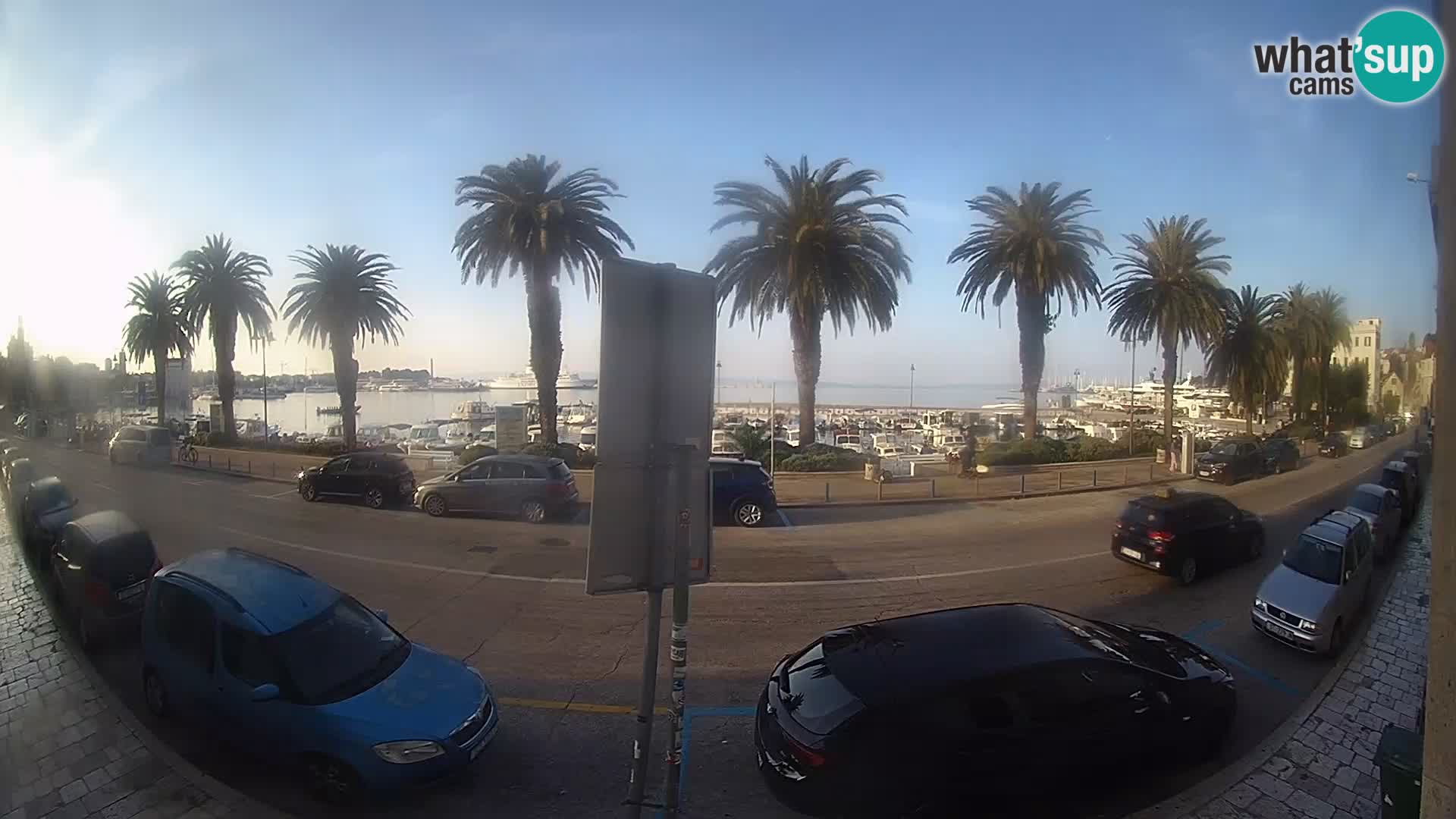 Webcam Split – Seaside Promenade