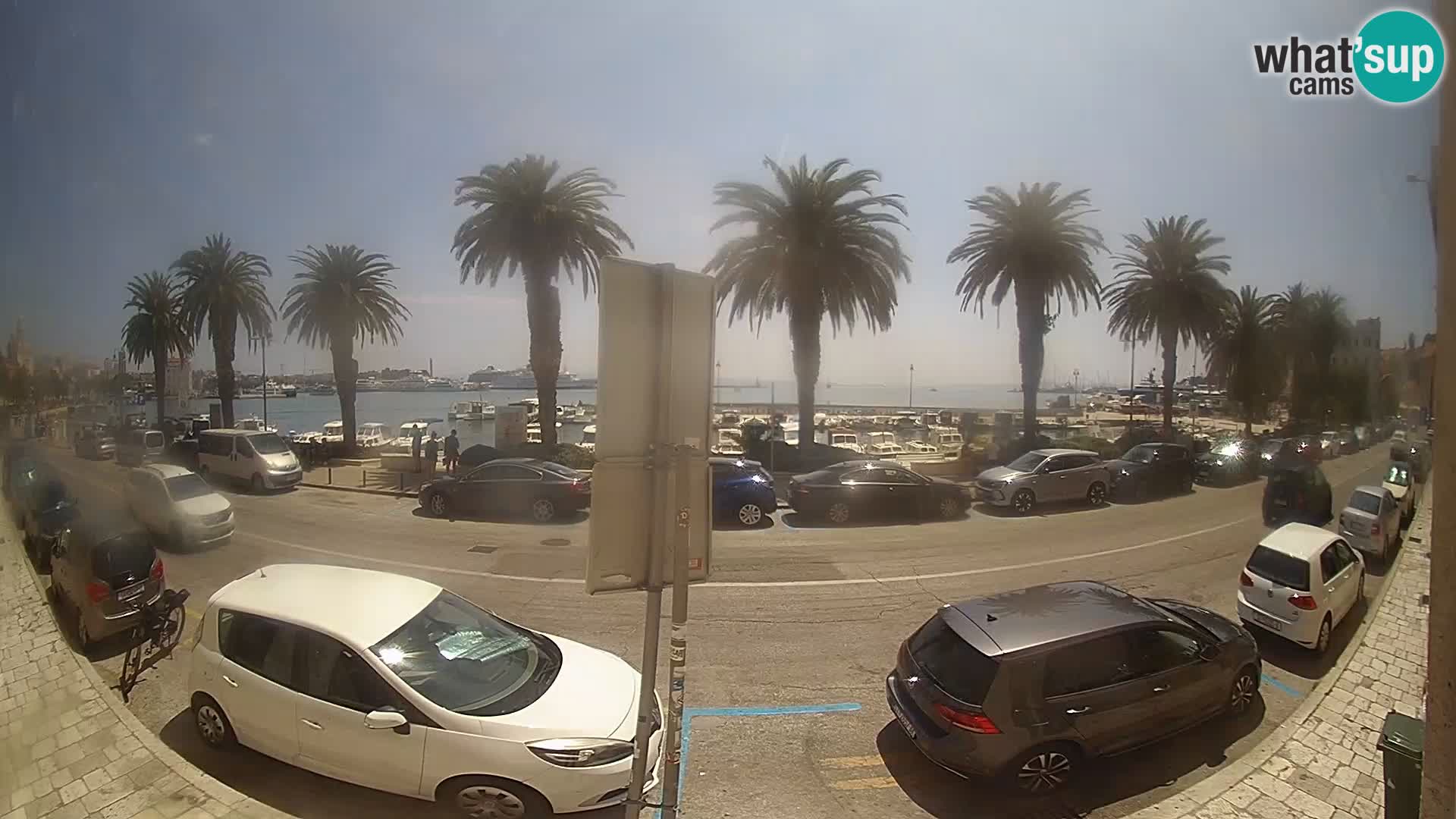 Webcam Split – Seaside Promenade