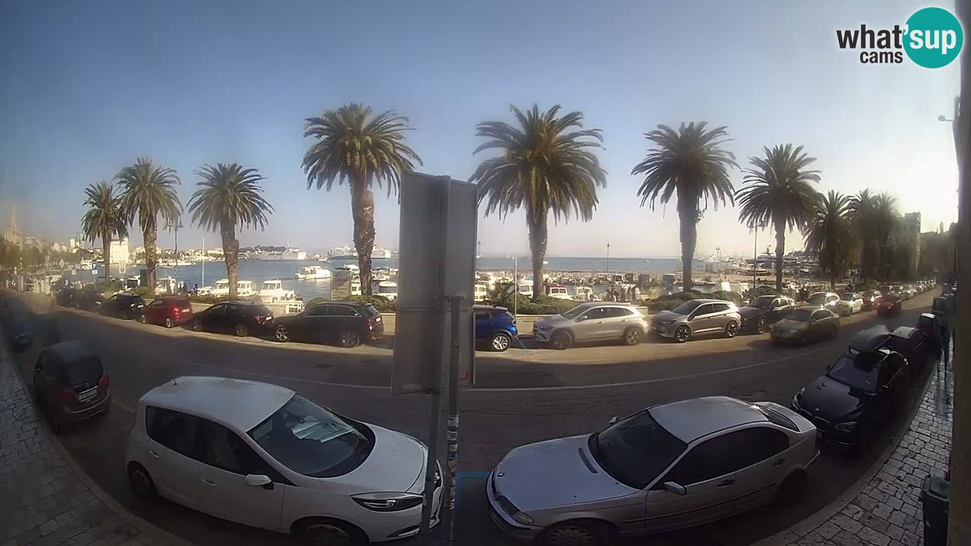 Webcam Split – Seaside Promenade