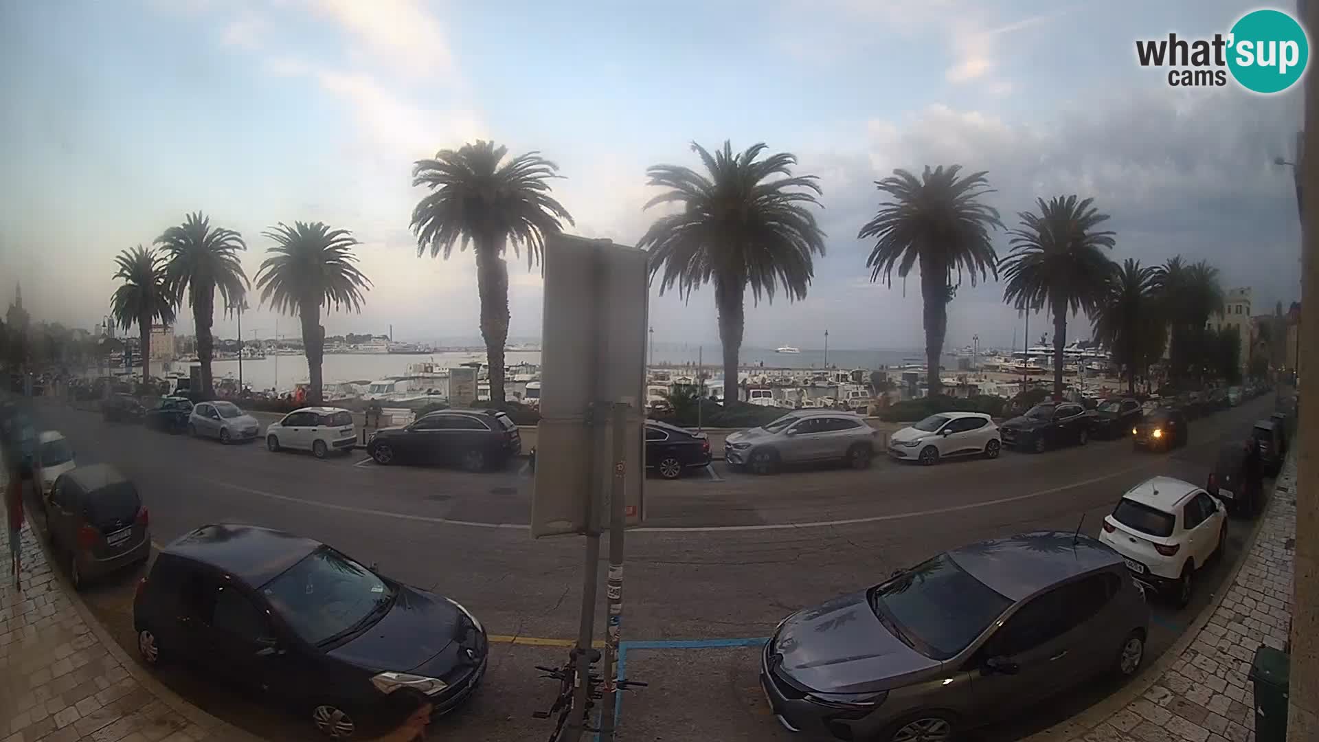 Webcam Split – Seaside Promenade