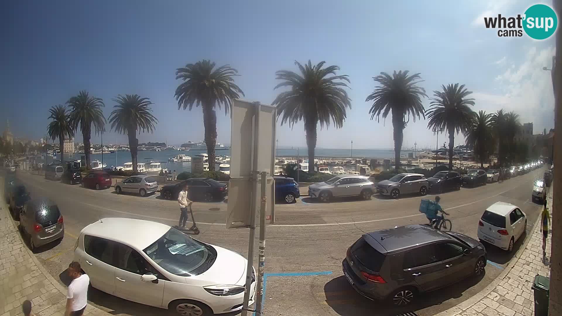Webcam Split – Seaside Promenade
