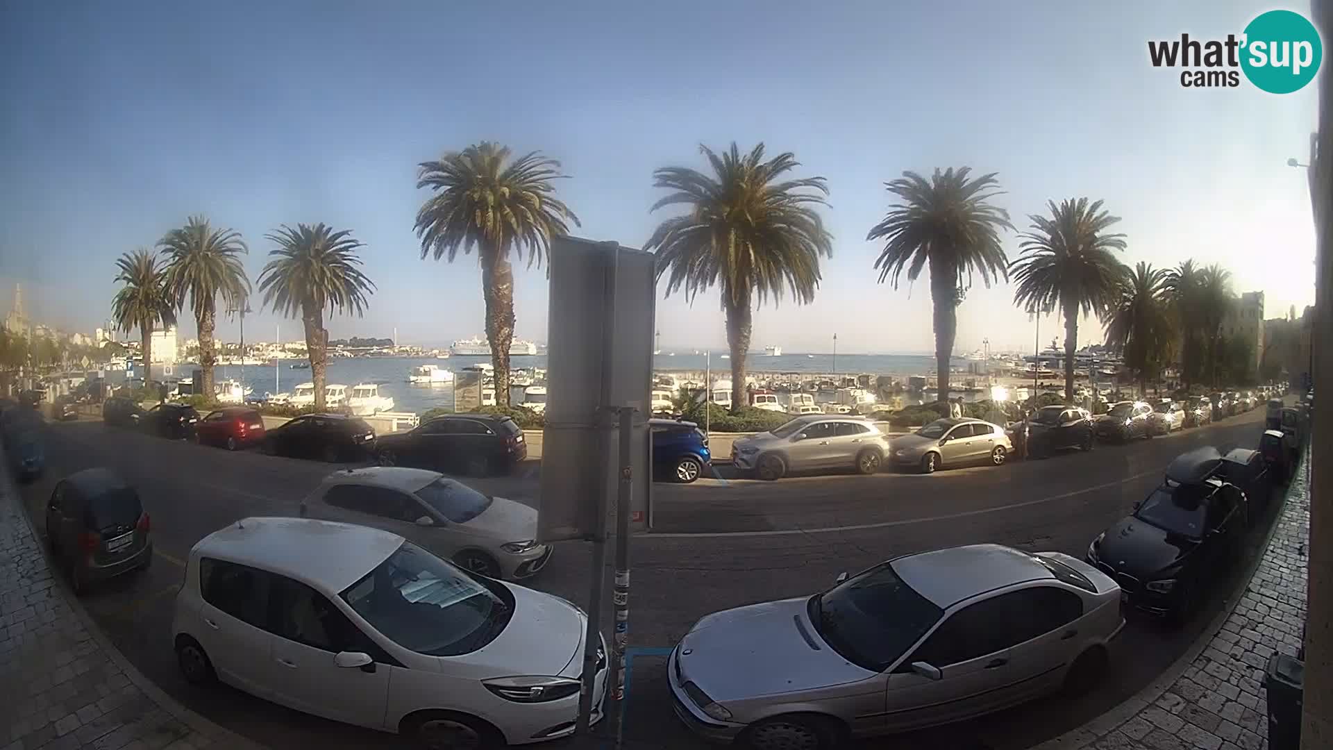 Webcam Split – Seaside Promenade