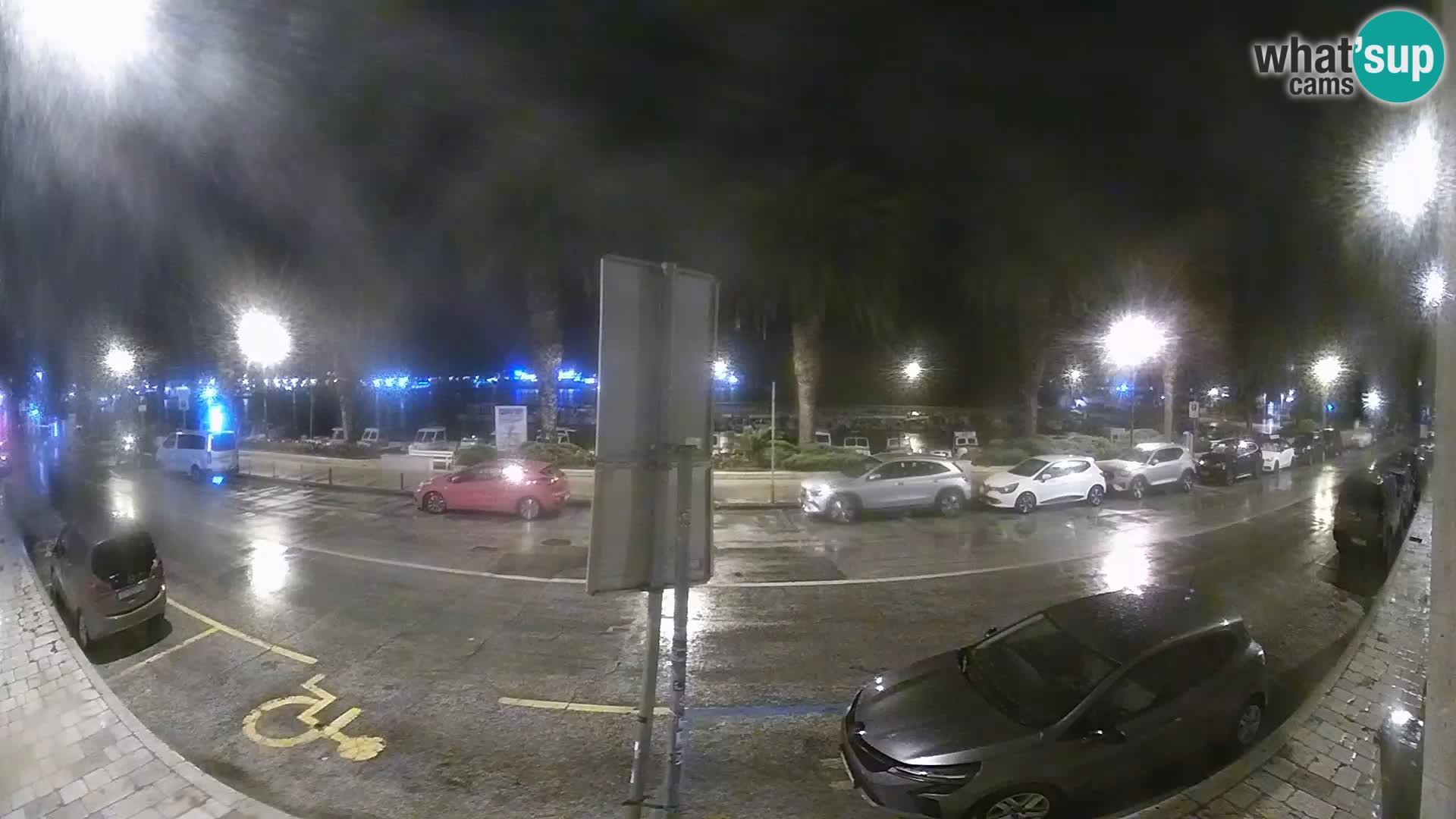 Webcam Split – Seaside Promenade