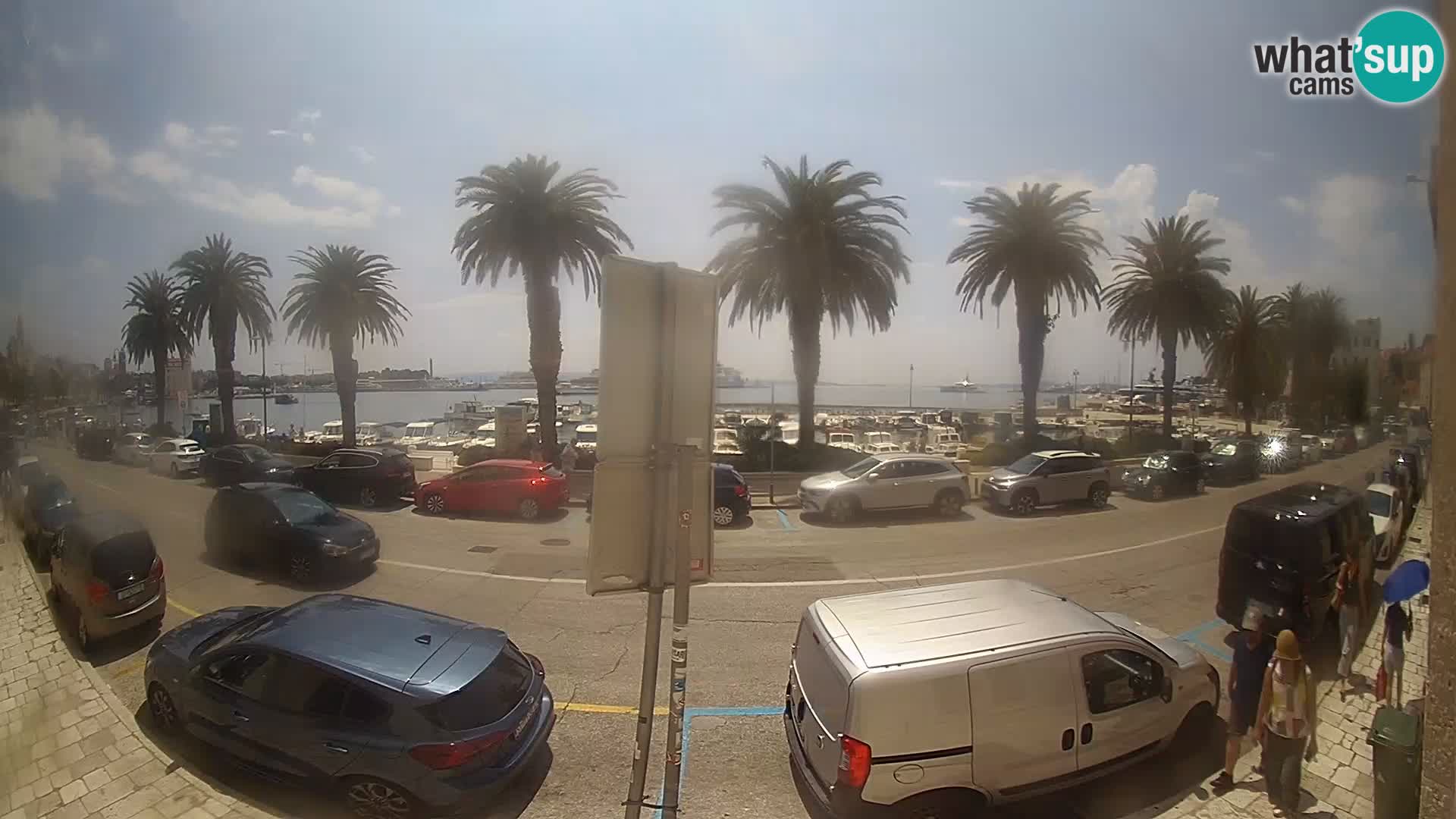 Webcam Split – Seaside Promenade
